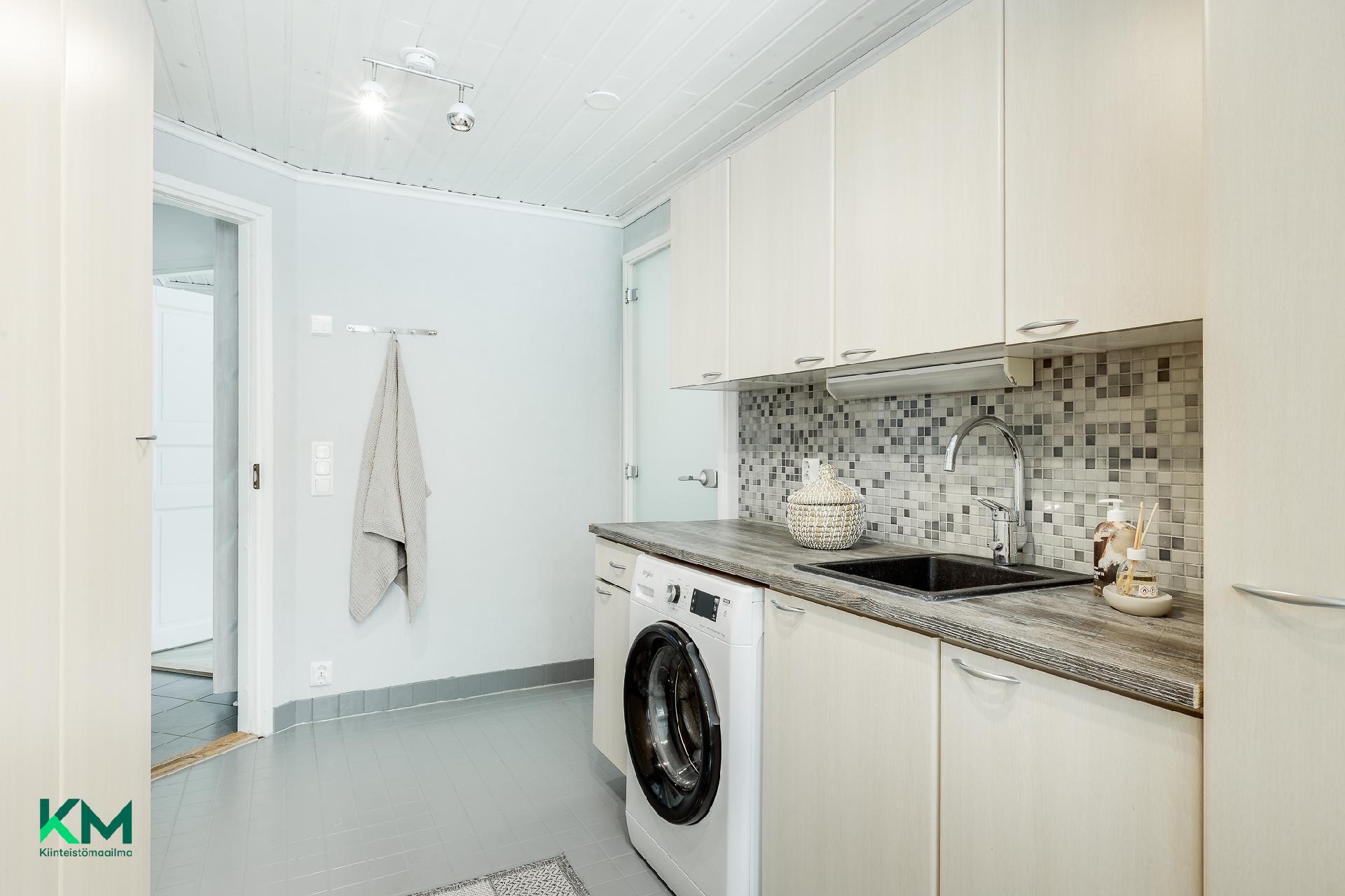 Pälsyntie 10, Huttukylä, Oulu