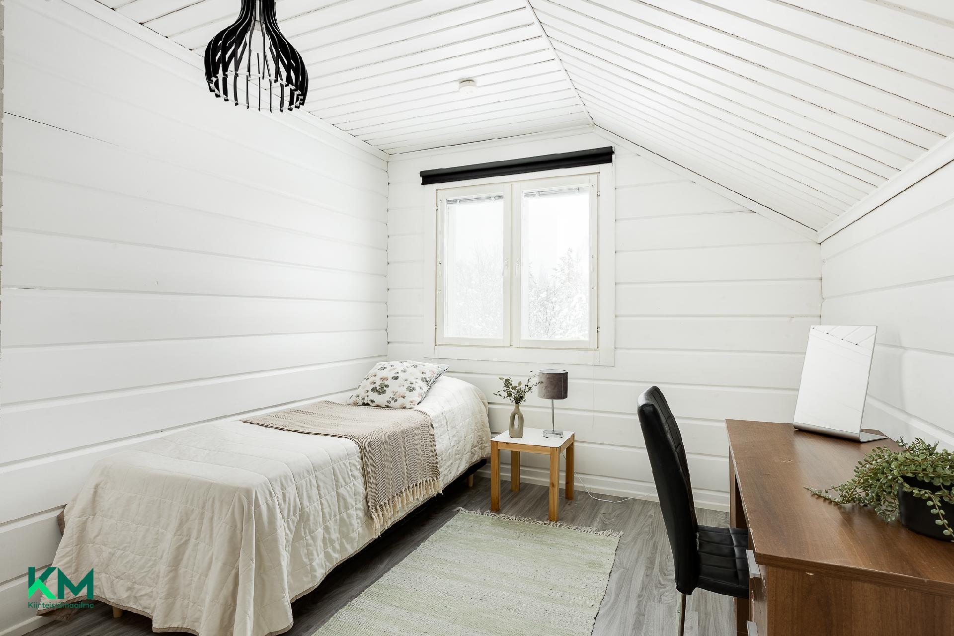 Pälsyntie 10, Huttukylä, Oulu