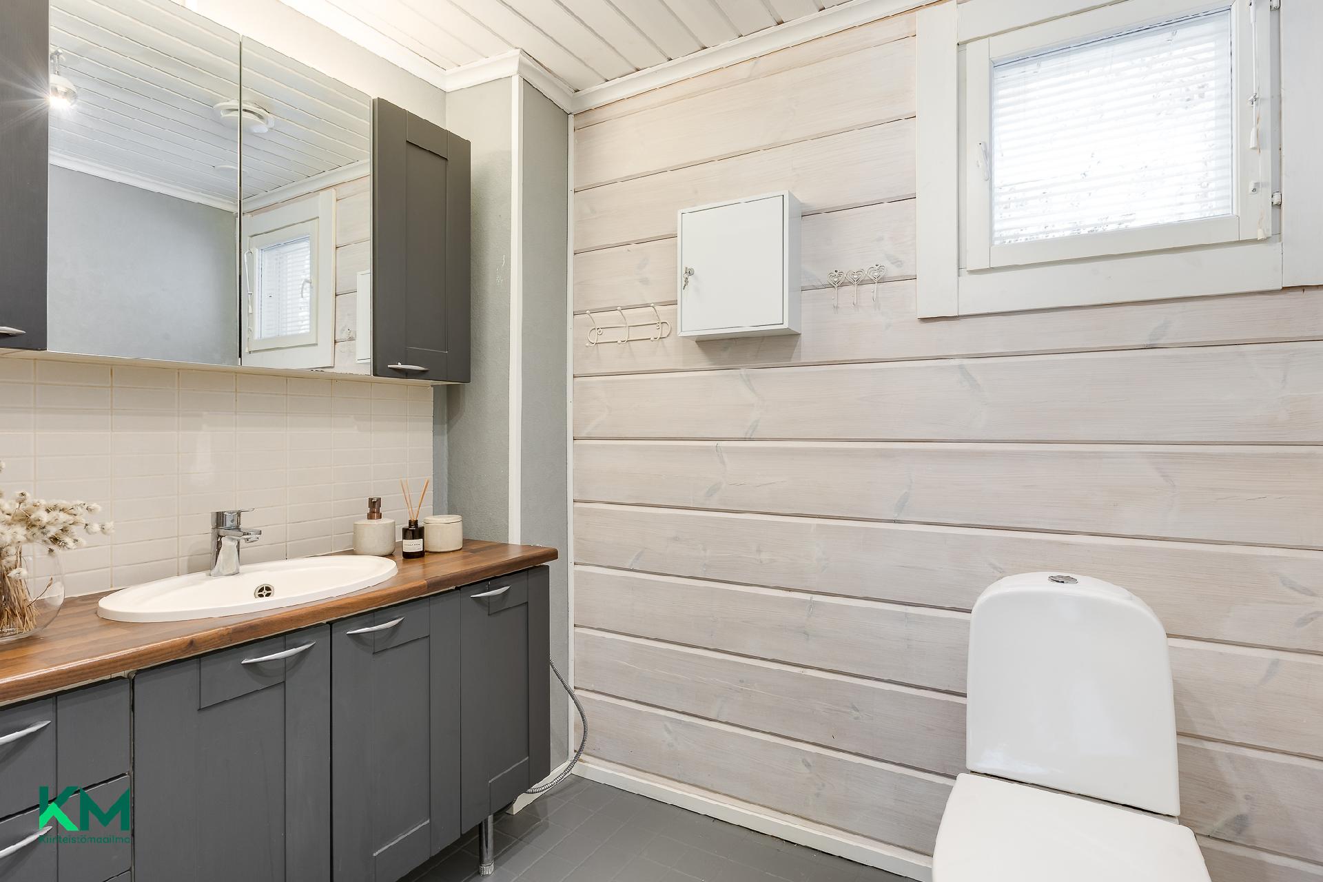 Pälsyntie 10, Huttukylä, Oulu