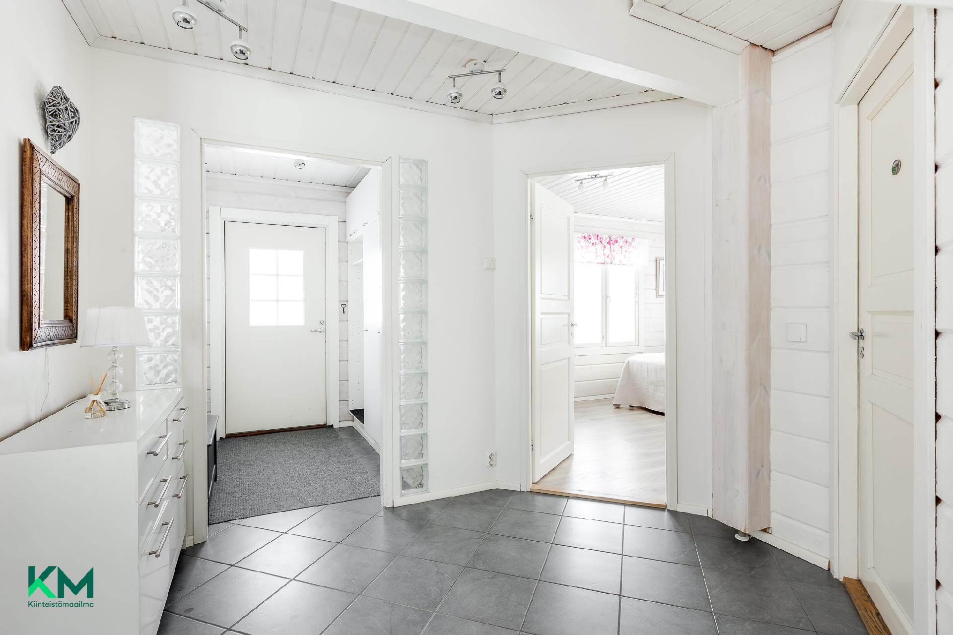 Pälsyntie 10, Huttukylä, Oulu