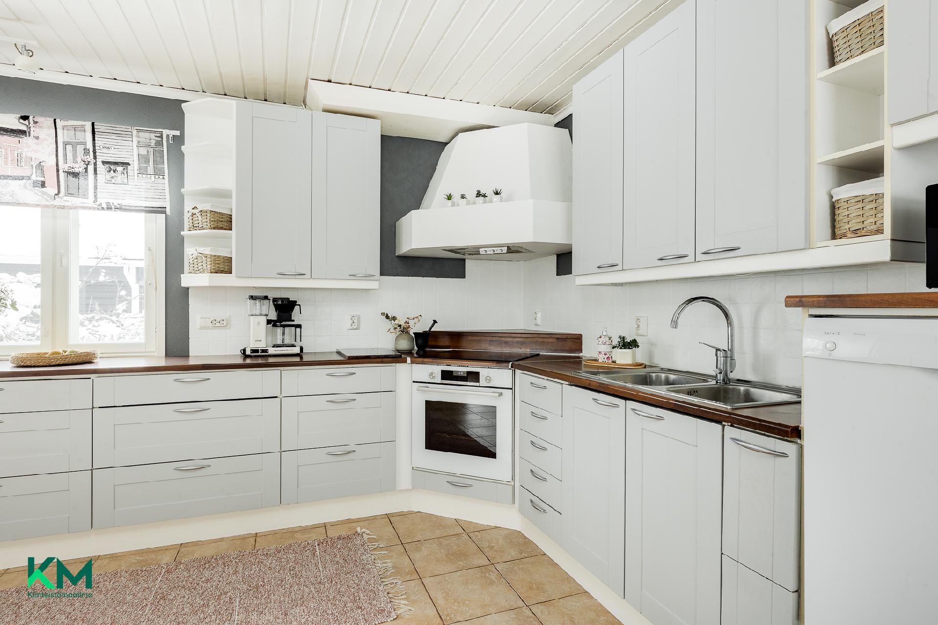 Pälsyntie 10, Huttukylä, Oulu