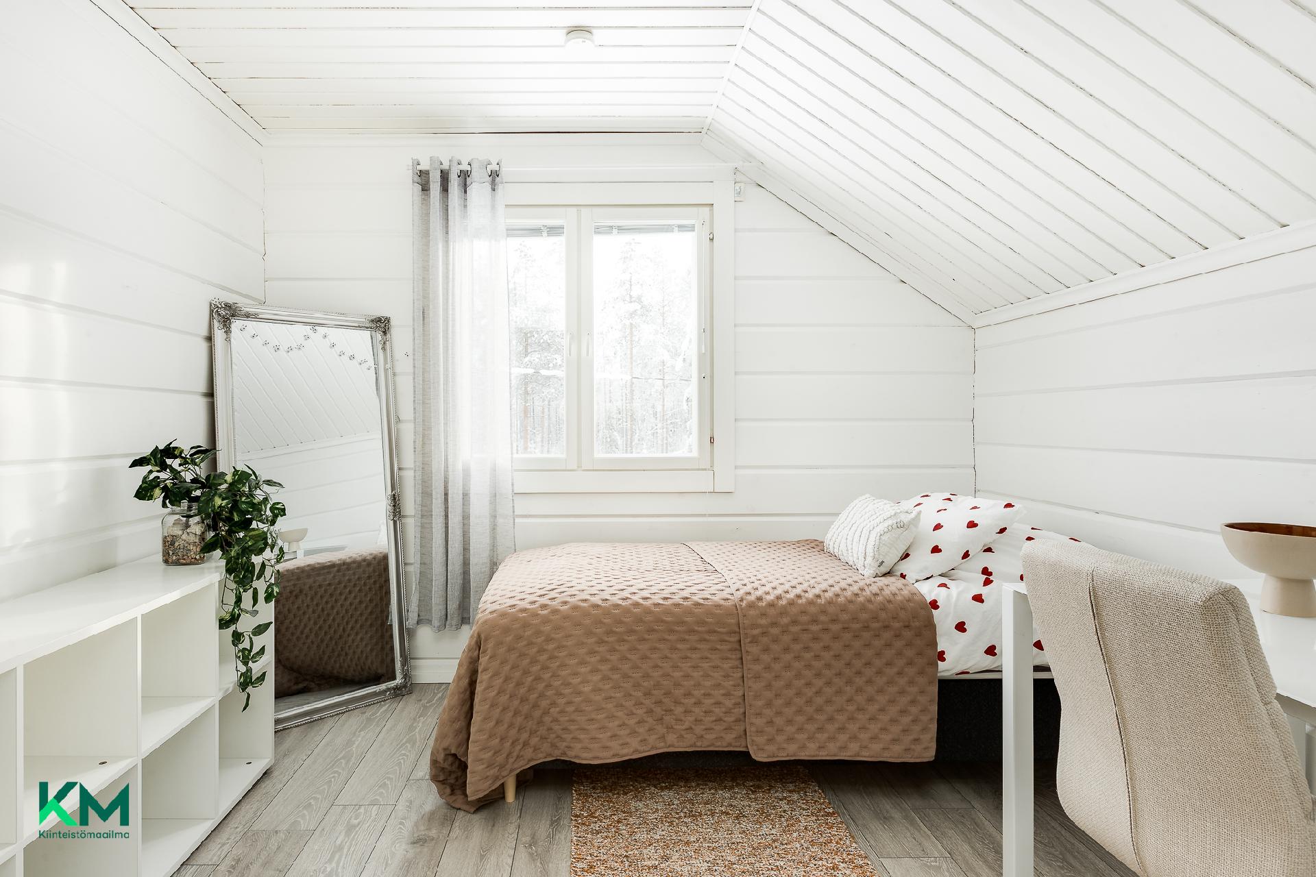 Pälsyntie 10, Huttukylä, Oulu