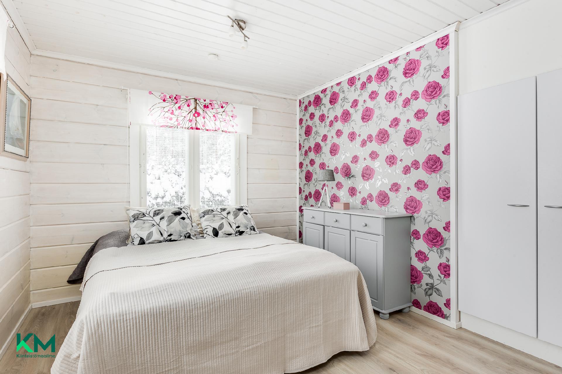 Pälsyntie 10, Huttukylä, Oulu