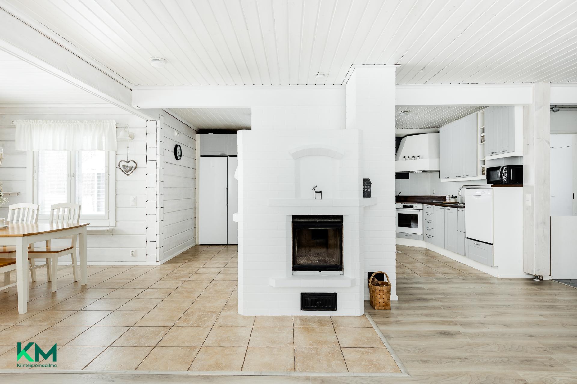 Pälsyntie 10, Huttukylä, Oulu