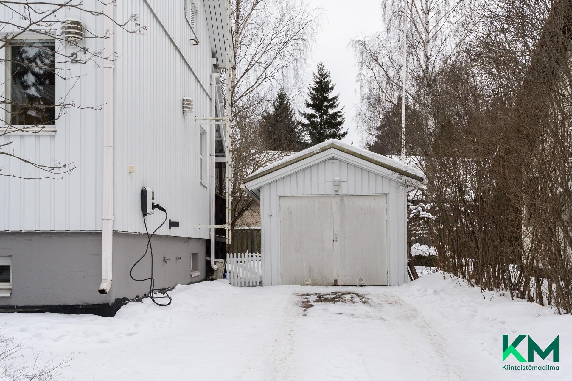 Perintökaarentie 2, Torpparinmäki, Helsinki