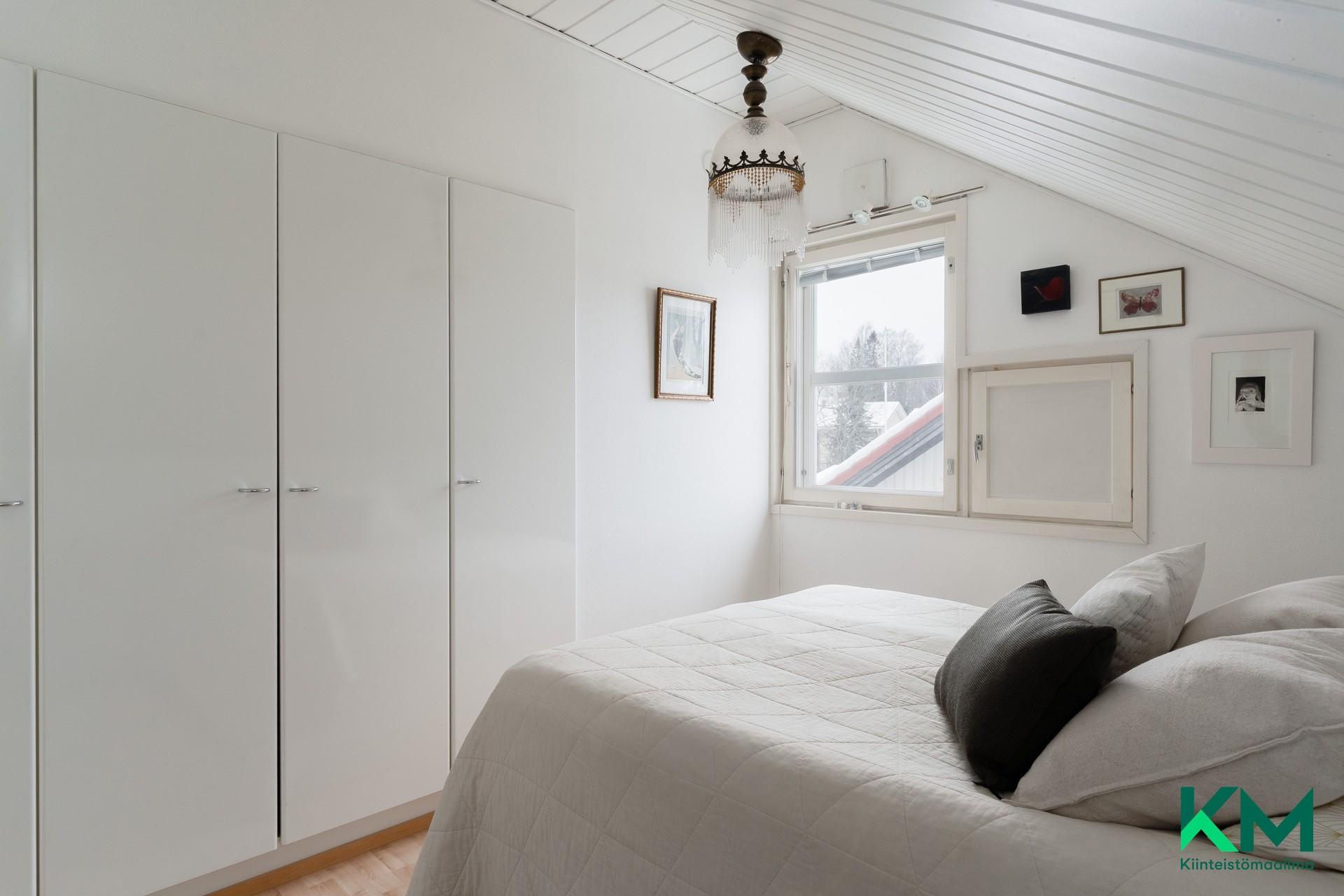 Perintökaarentie 2, Torpparinmäki, Helsinki