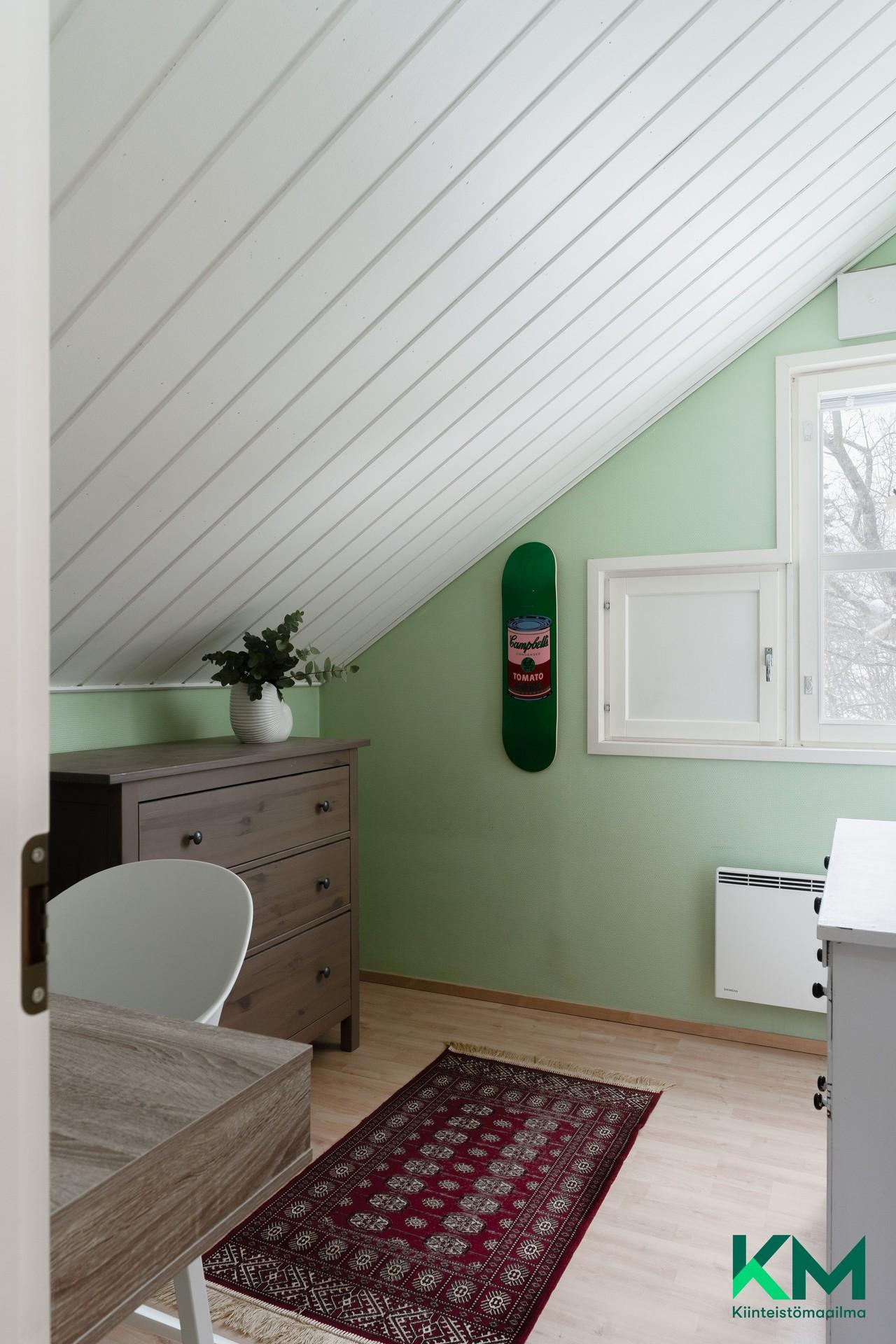 Perintökaarentie 2, Torpparinmäki, Helsinki