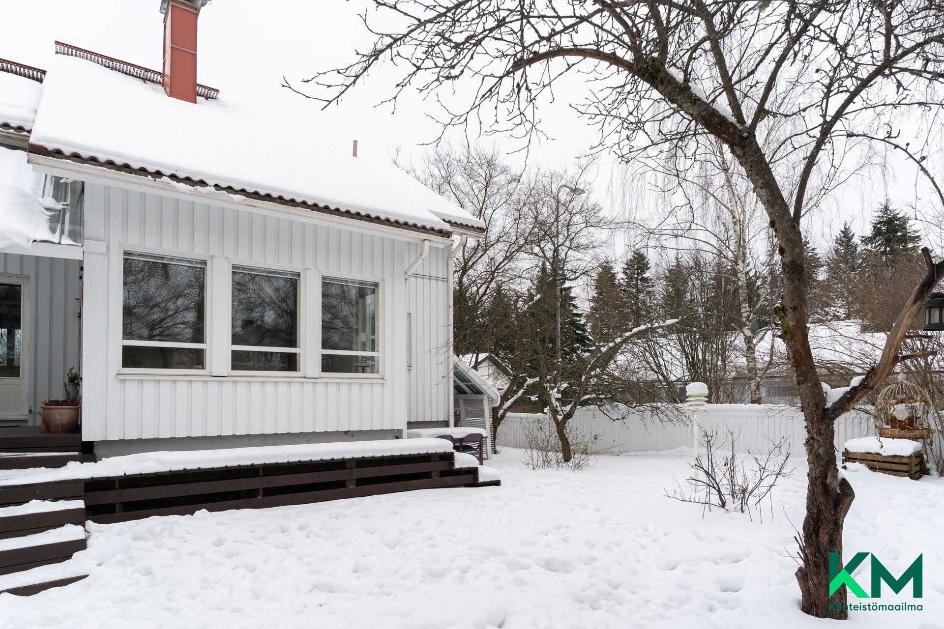 Perintökaarentie 2, Torpparinmäki, Helsinki