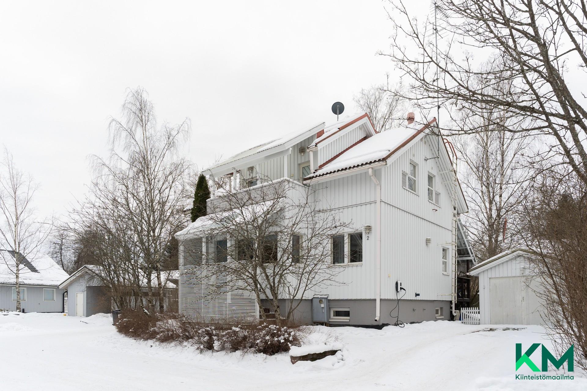 Perintökaarentie 2, Torpparinmäki, Helsinki