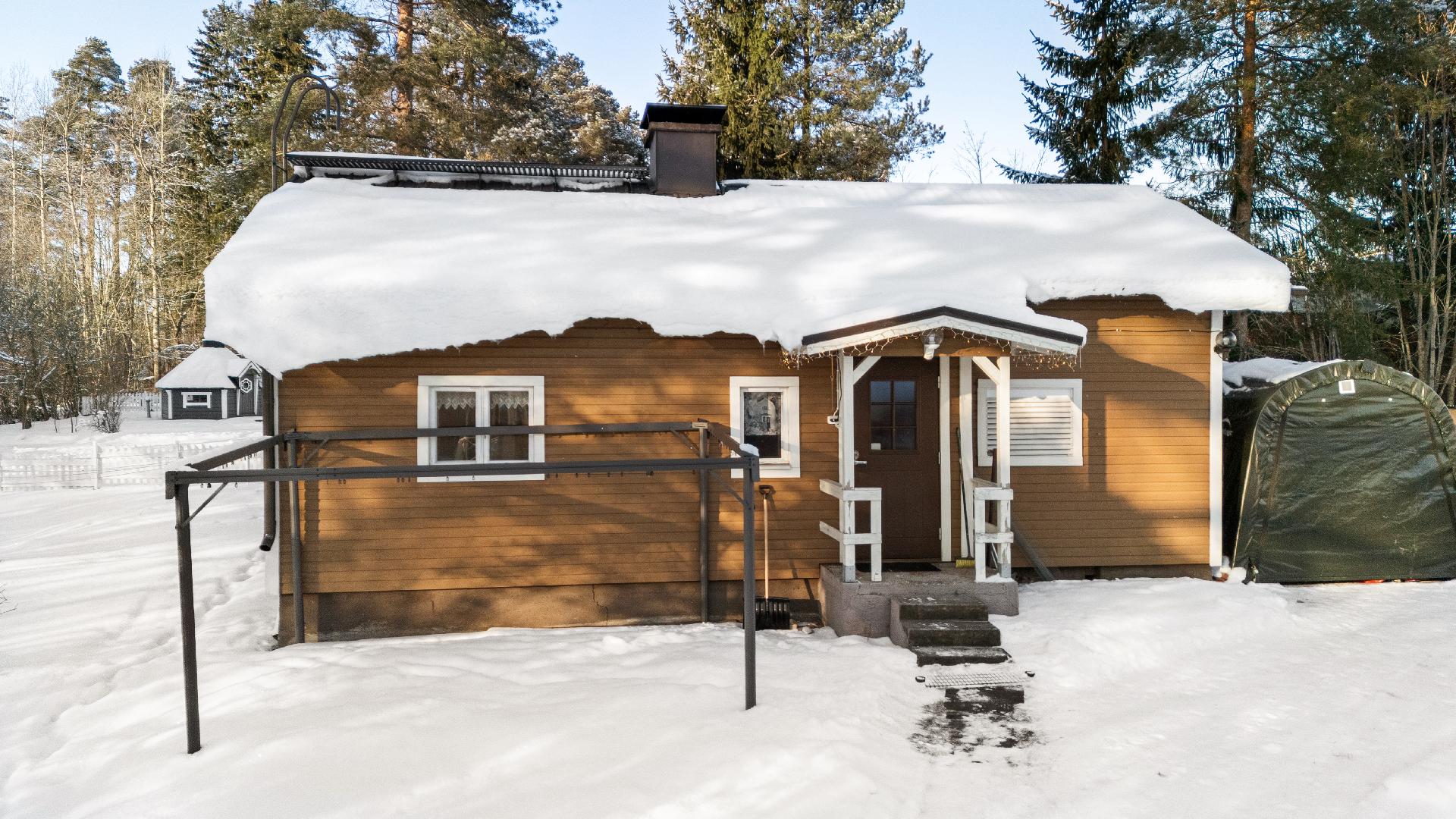 Kalajankuja 11, Inkeroinen, Kouvola