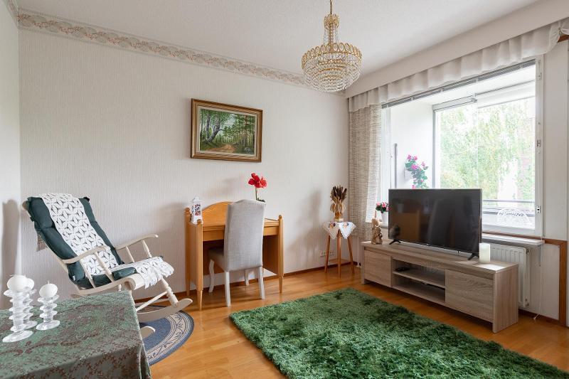 Keskustie 7, Keskusta, Laukaa