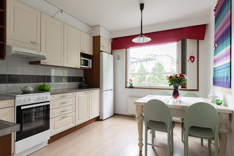 Keskustie 7, Keskusta, Laukaa