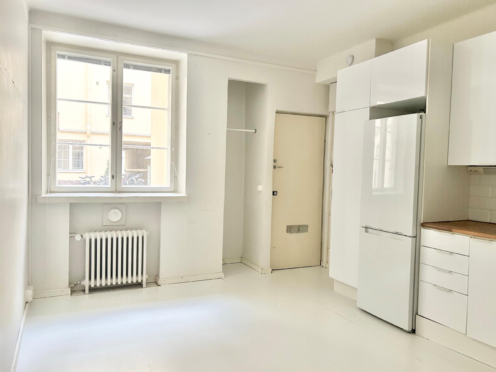 Pietarinkatu 1, Ullanlinna, Helsinki