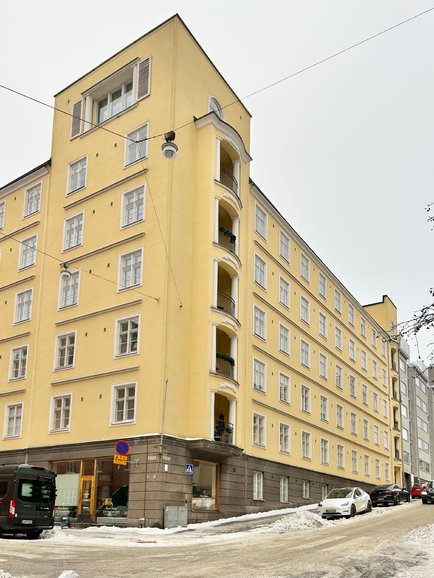 Pietarinkatu 1, Ullanlinna, Helsinki