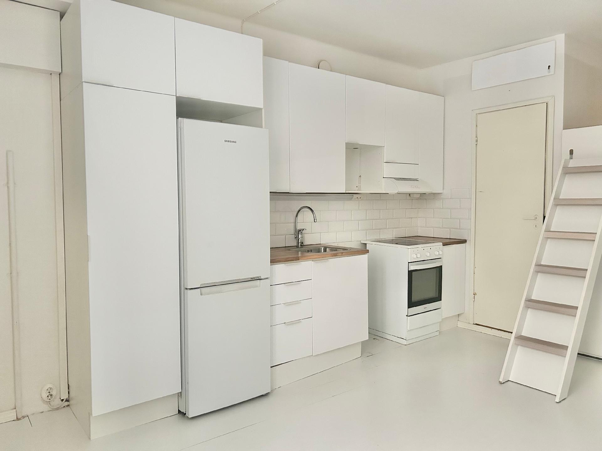 Pietarinkatu 1, Ullanlinna, Helsinki