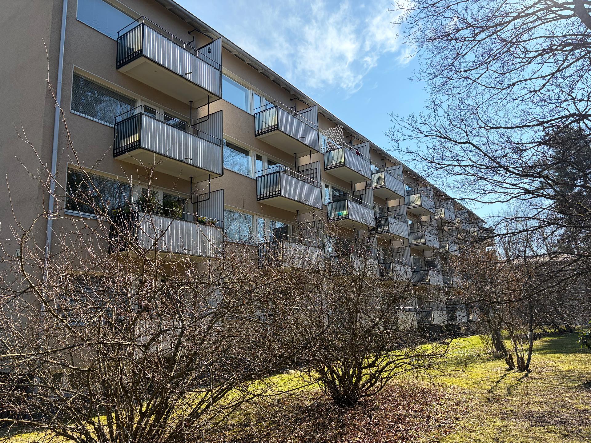 Kivalterintie 17-19, Oulunkylä, Helsinki