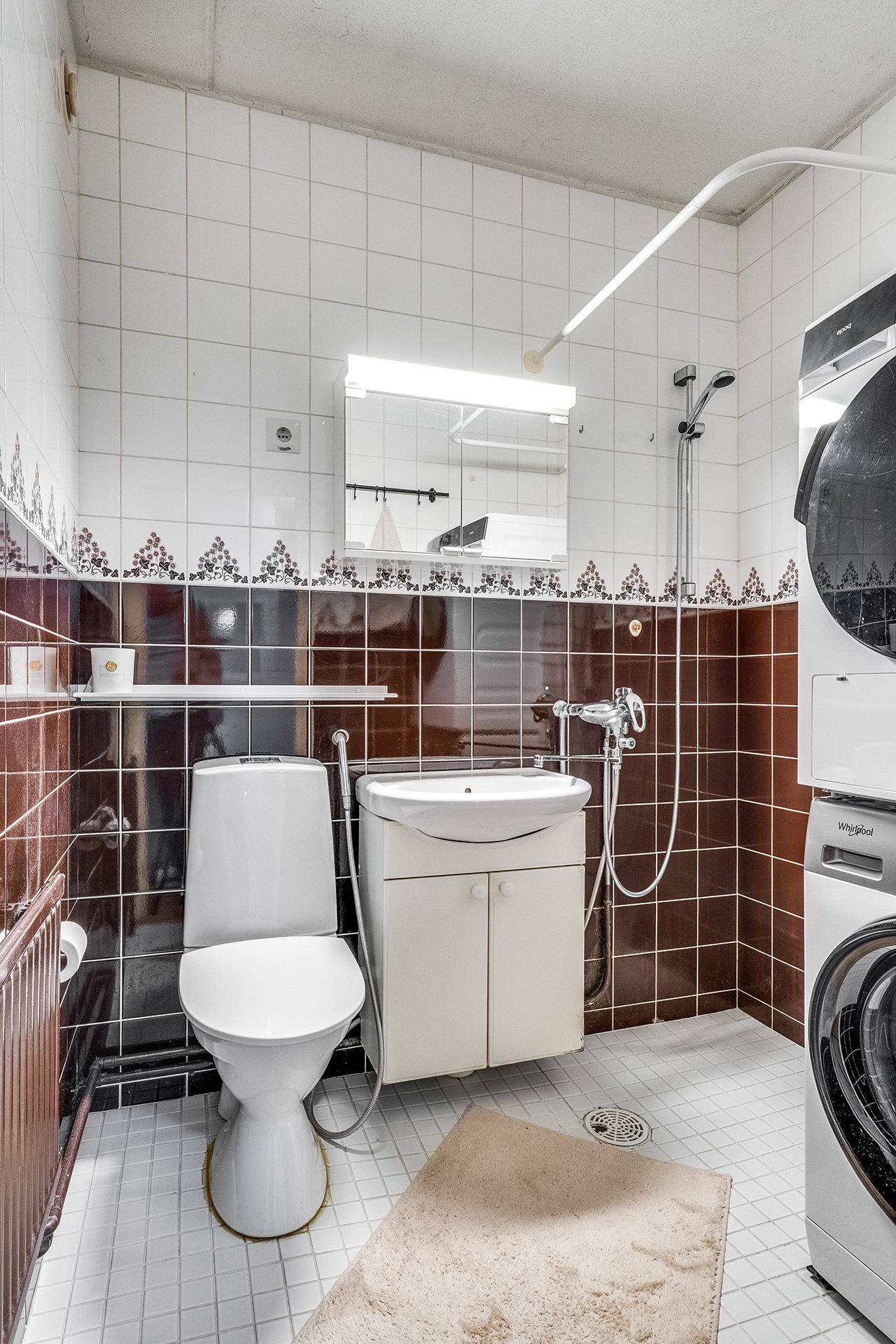 Pähkinäkuja 1, Tampere