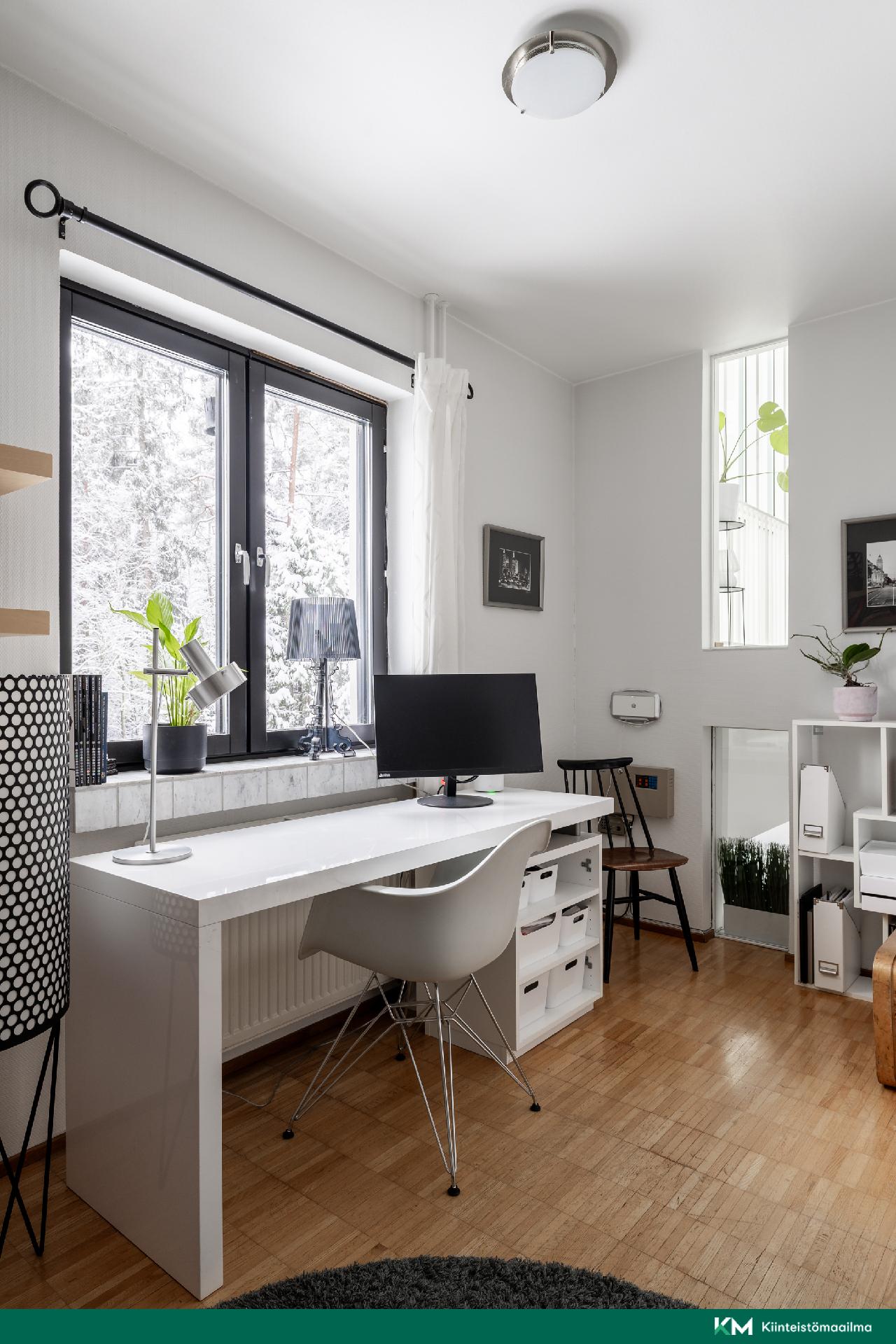 2. krs työ-/makuuhuone