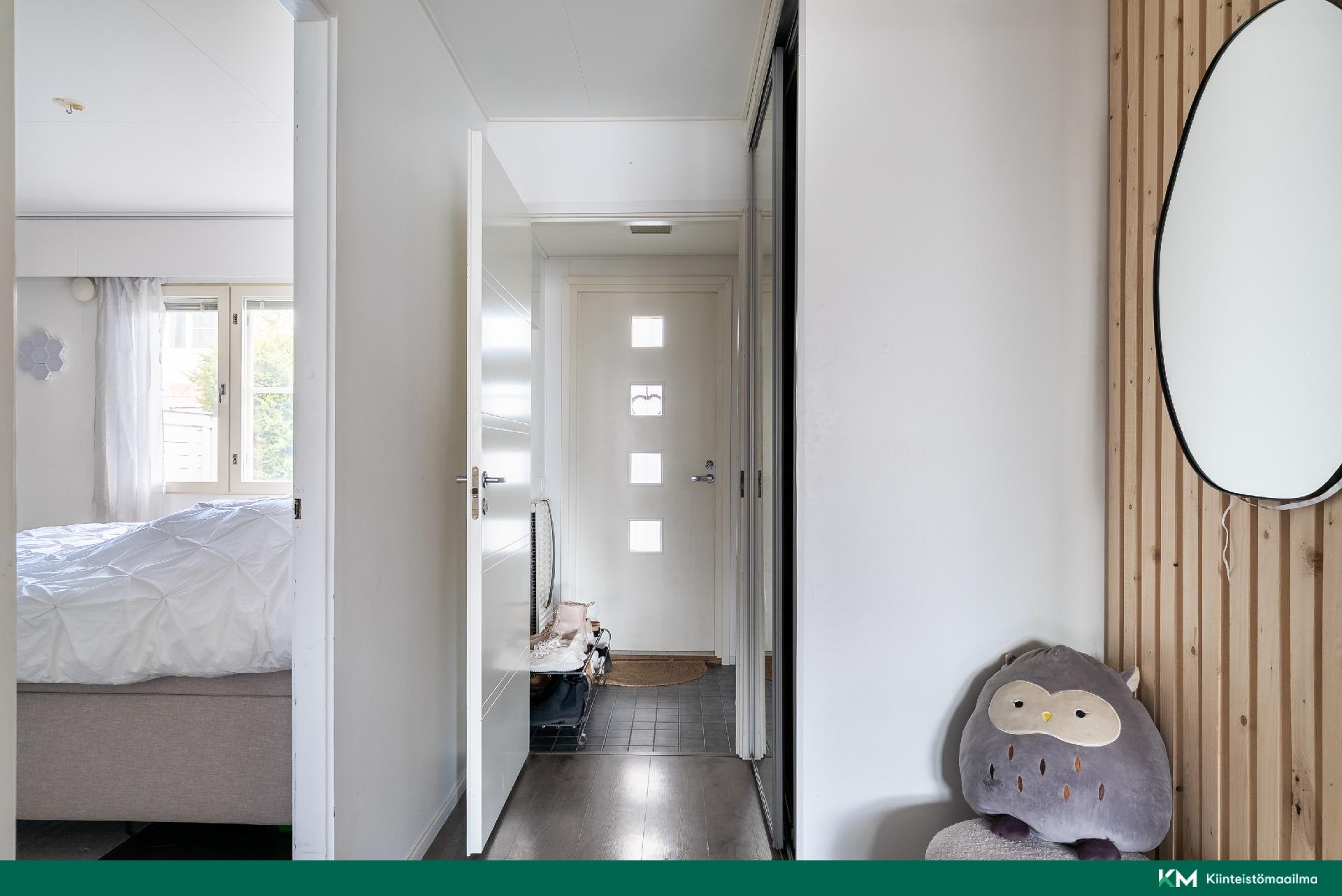 Eteinen toisesta suunnasta