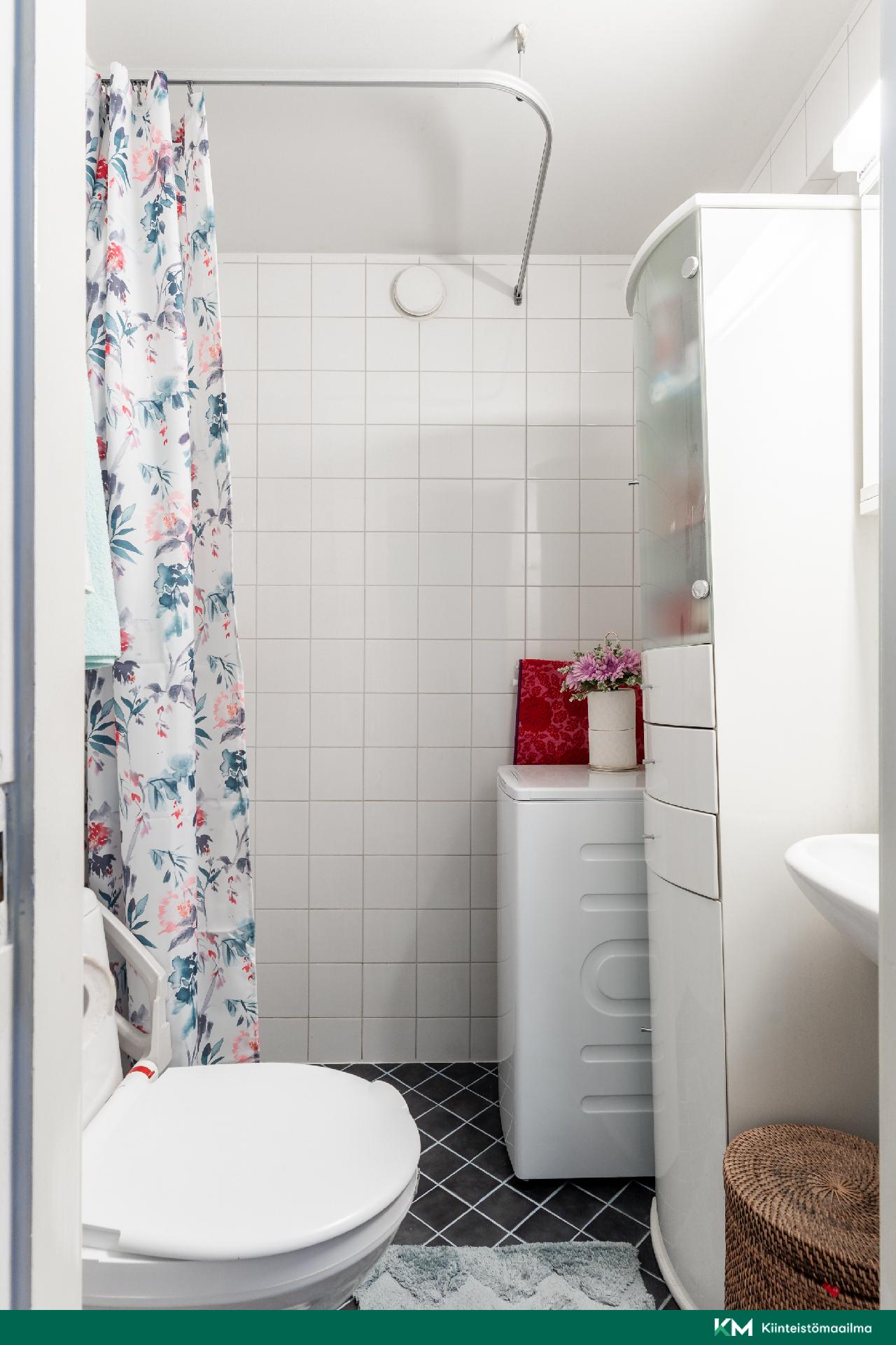 Huopalahdentie 12, Munkkiniemi, Helsinki