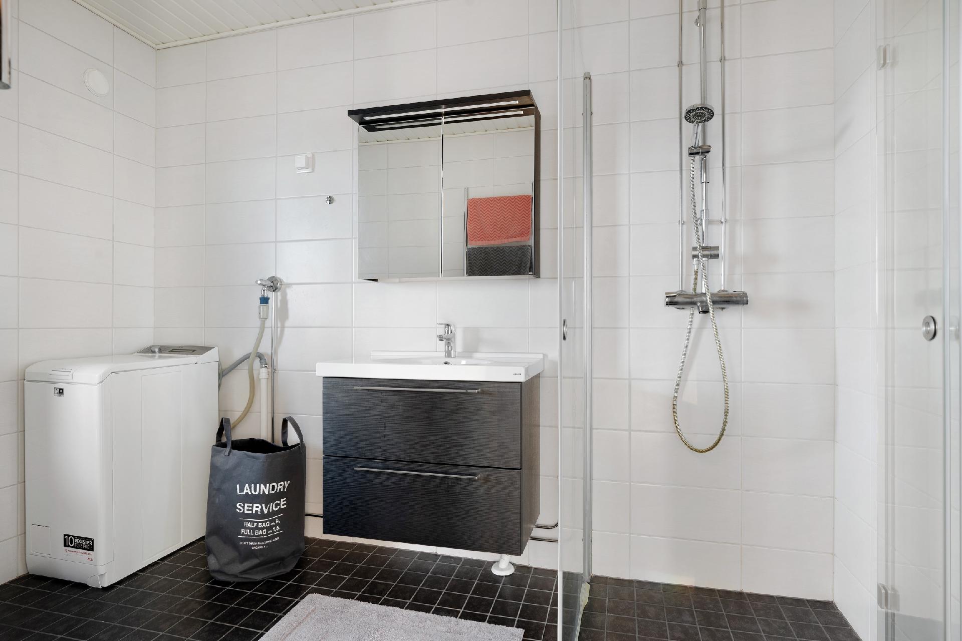 Komeetankuja 1, Olari, Espoo