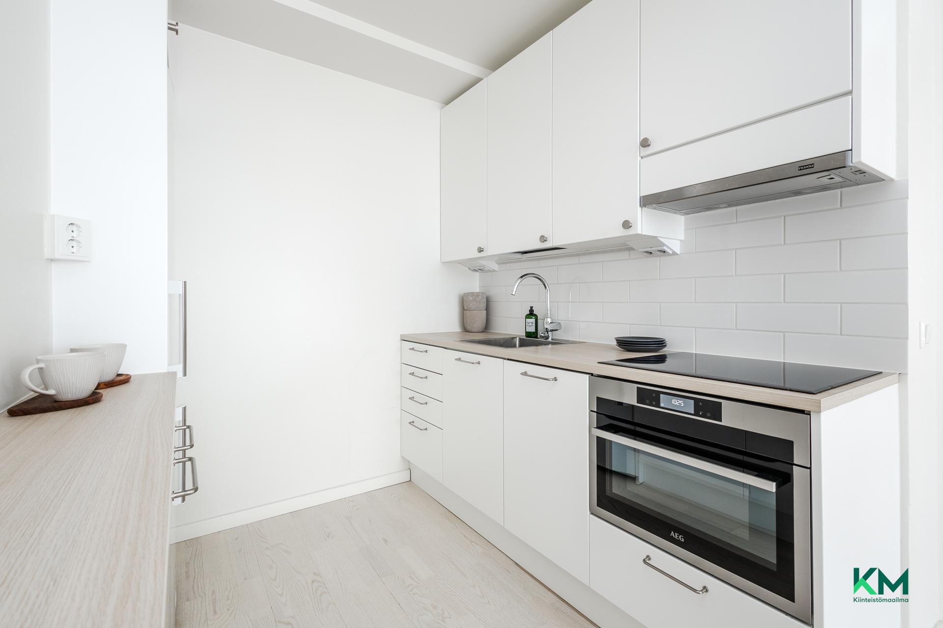 Meritullinkatu 13, Kruununhaka, Helsinki