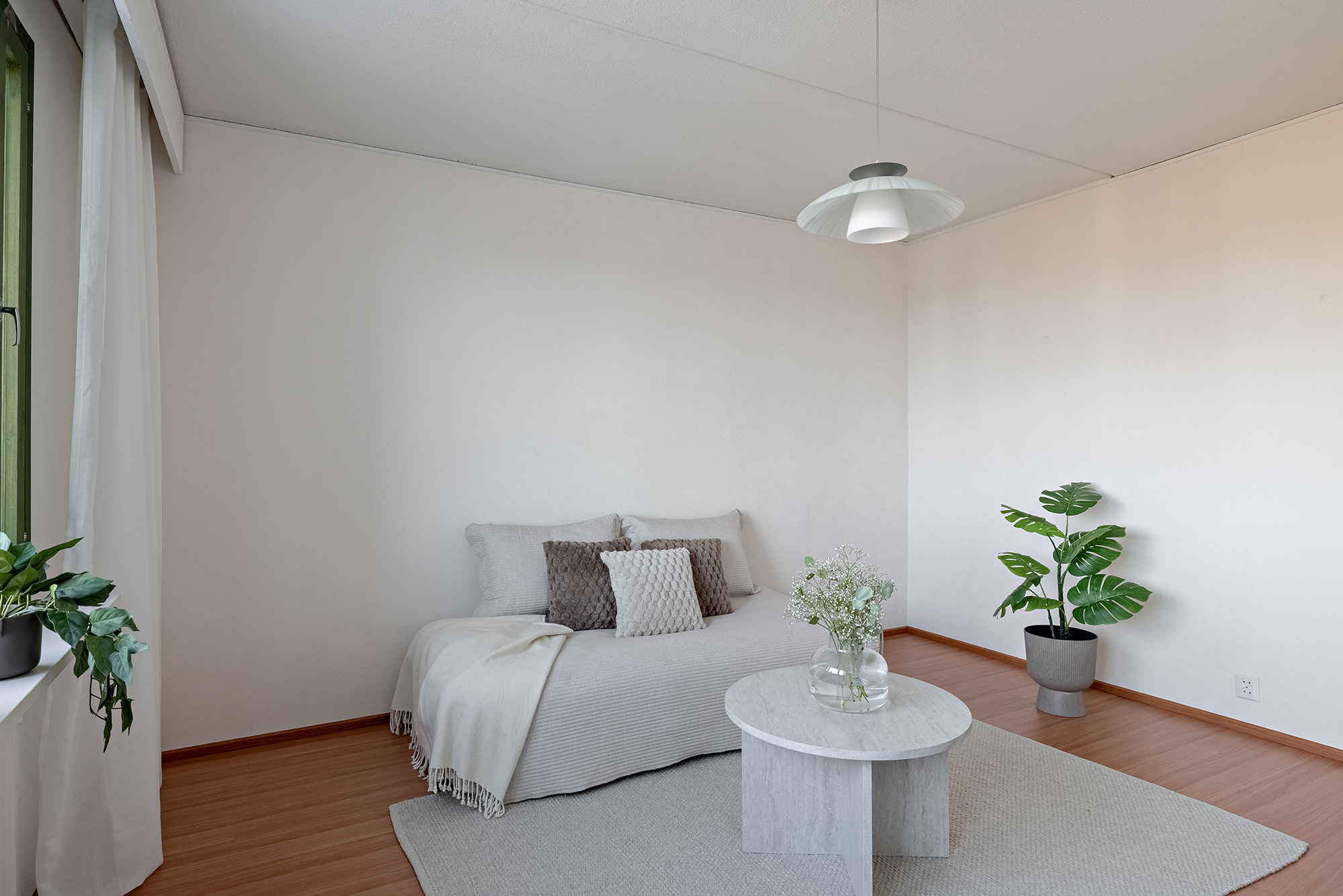 Kuivastie 10, Tuira, Oulu