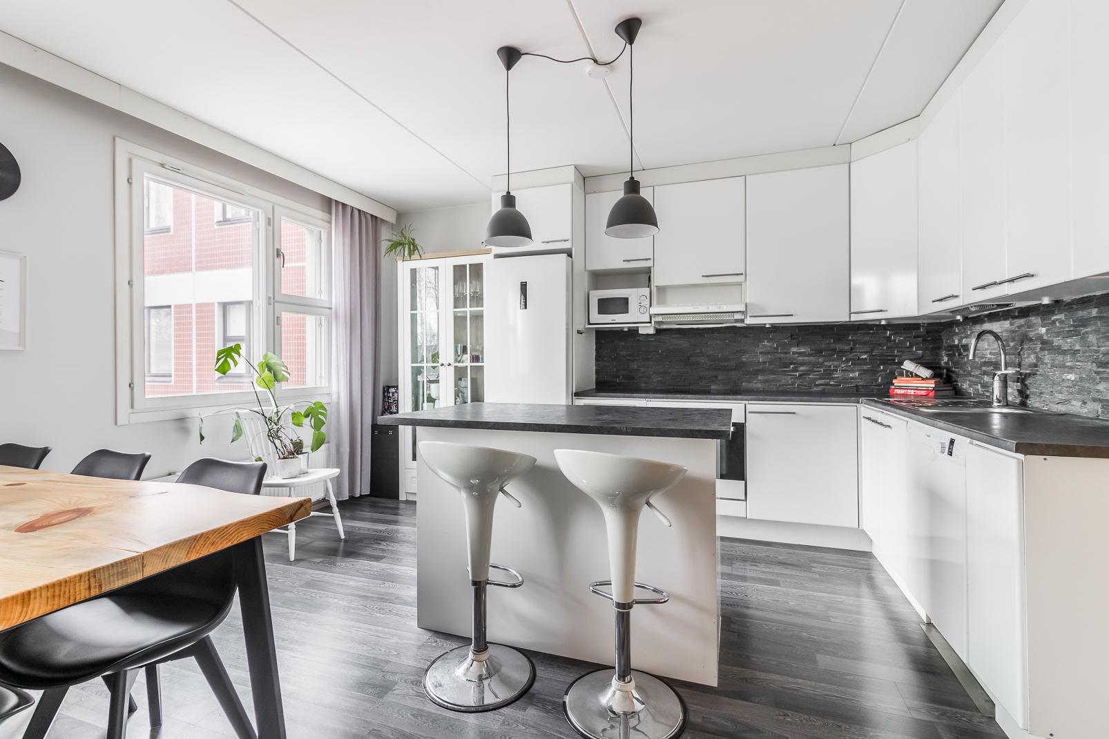 Kruunaajanpolku 3, Tapulikaupunki, Helsinki