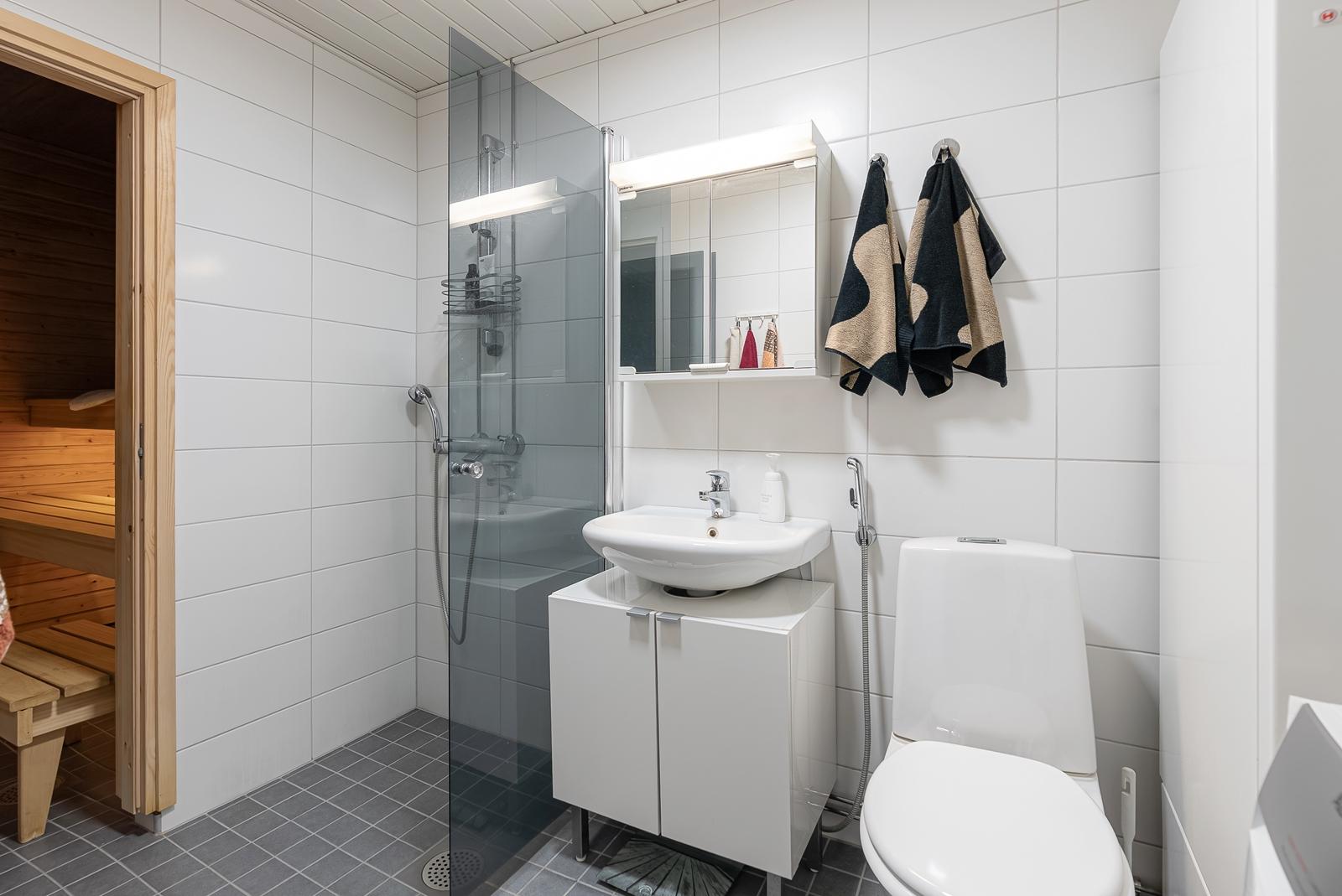 Lupiinikatu 15, Kyrölä, Järvenpää