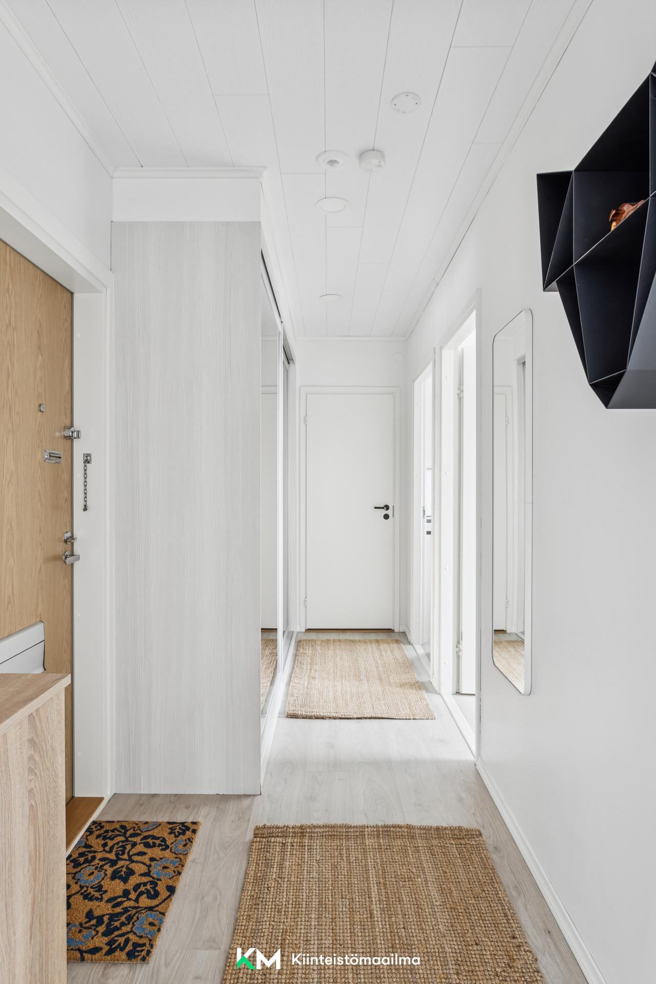 Salpausseläntie 4-8, Pihlajisto, Helsinki