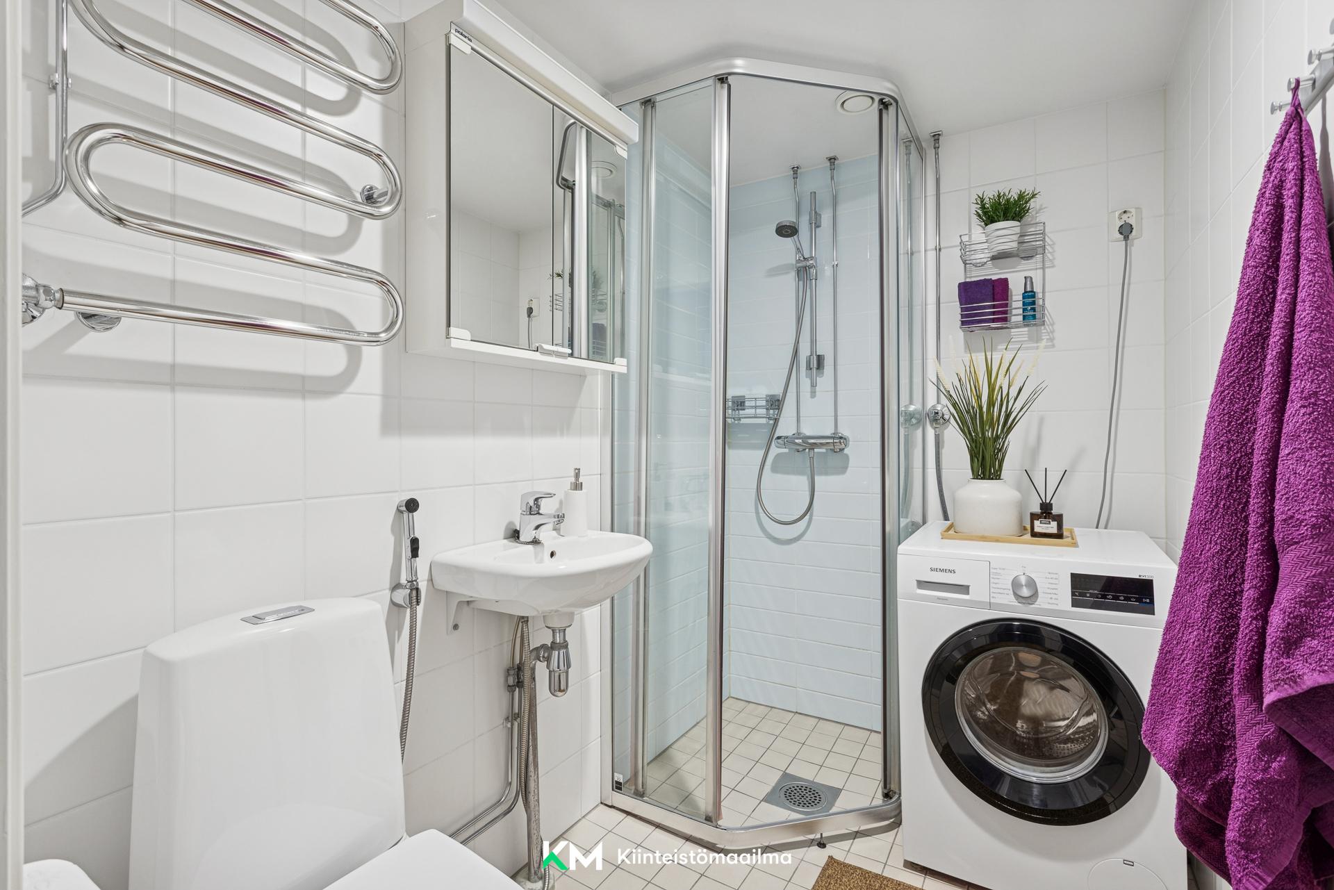 Salpausseläntie 4-8, Pihlajisto, Helsinki