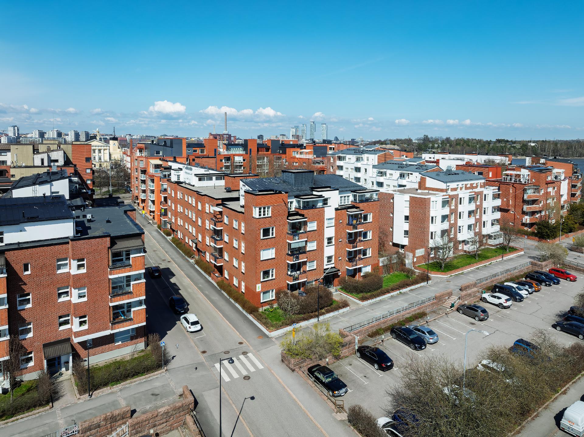 Katajanokalla meri on aina lähellä
