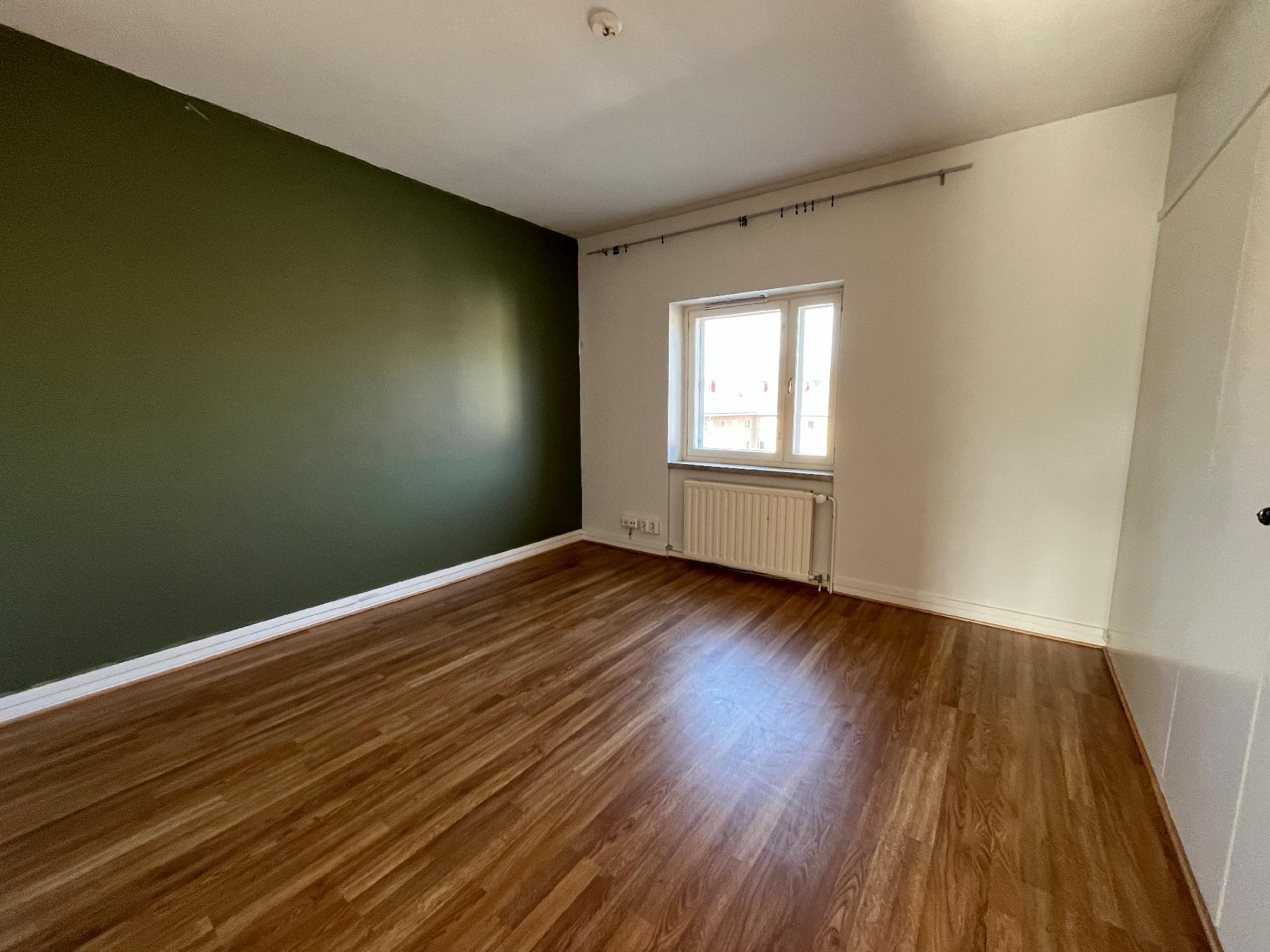 Makuuhuoneissa laminaattilattia