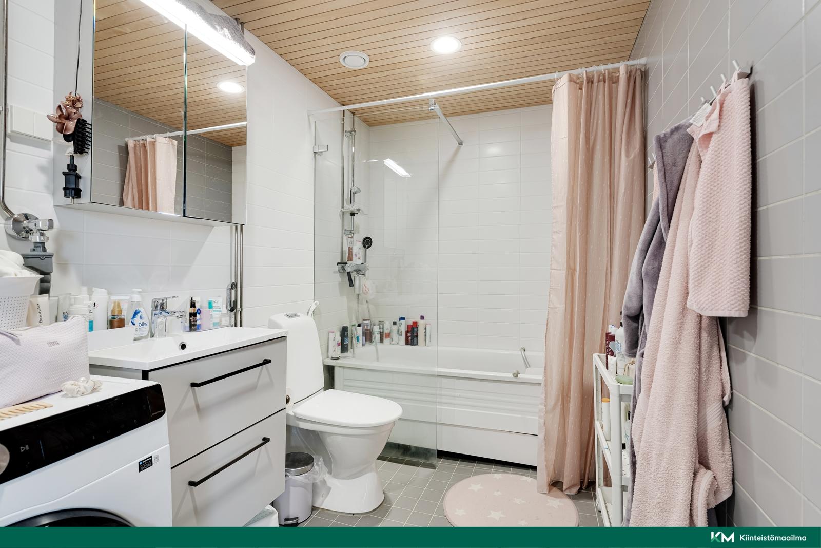 Smoltinkuja 2, Tapanila, Helsinki