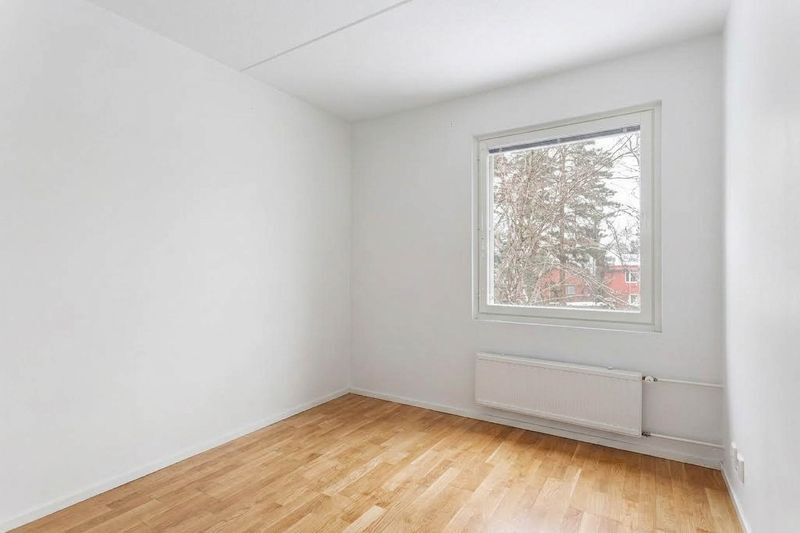 Puustellinpolku 12, Malminkartano, Helsinki