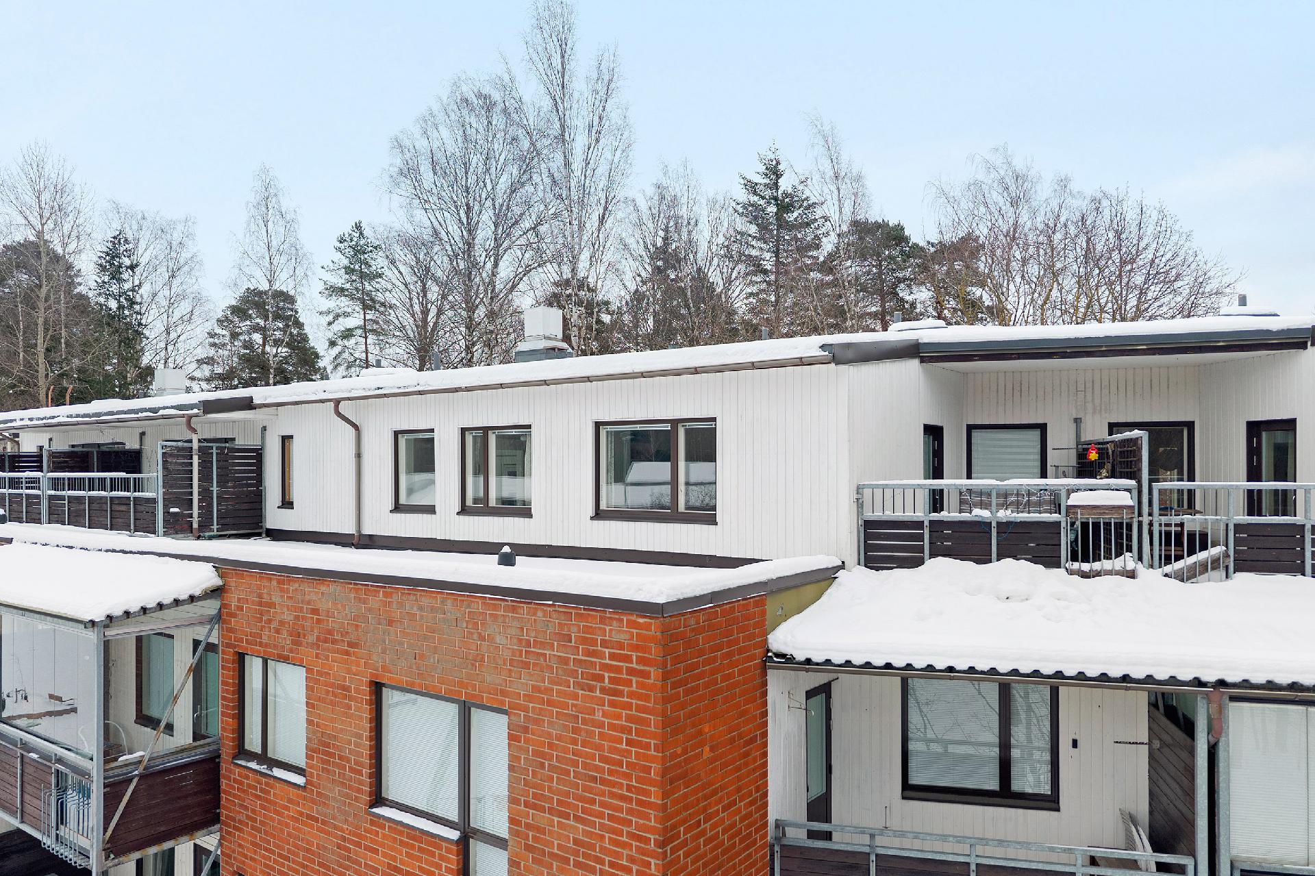 Puustellinpolku 12, Malminkartano, Helsinki