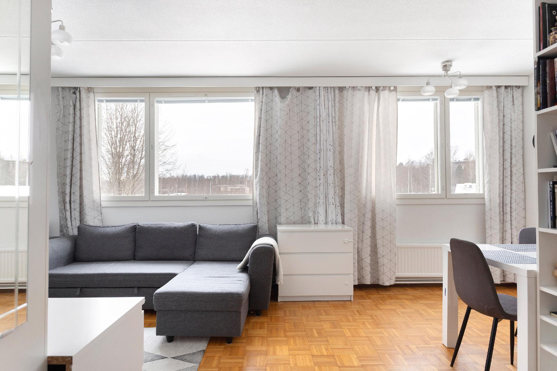 Puustellinpolku 12, Malminkartano, Helsinki