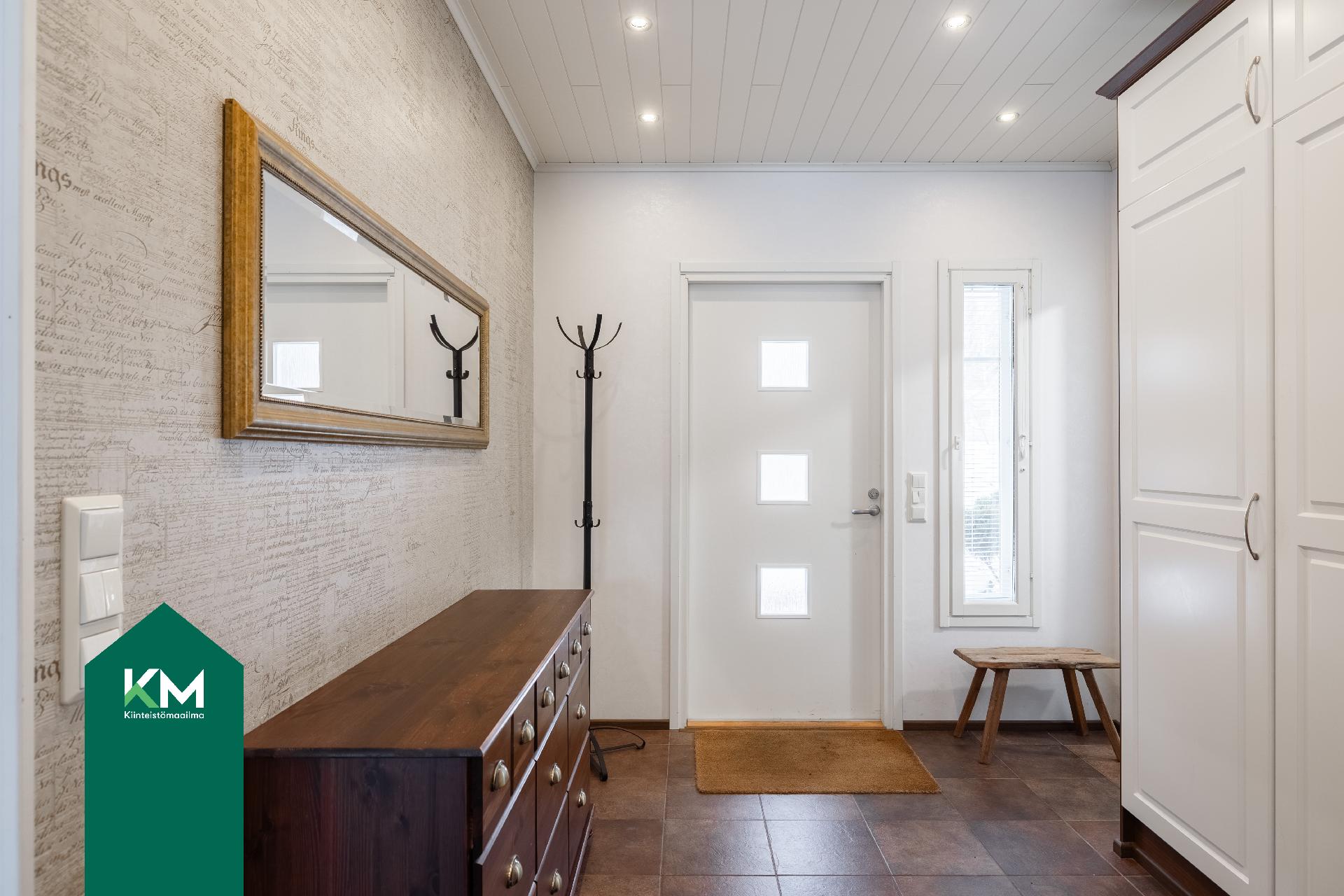 Kivirinne 7, Mussalo, Kotka