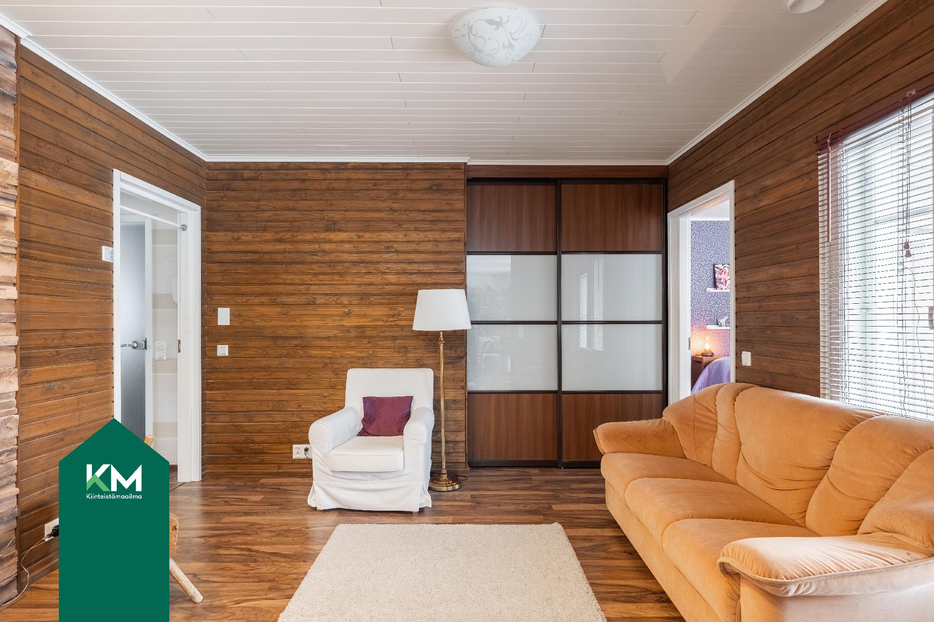 Kivirinne 7, Mussalo, Kotka