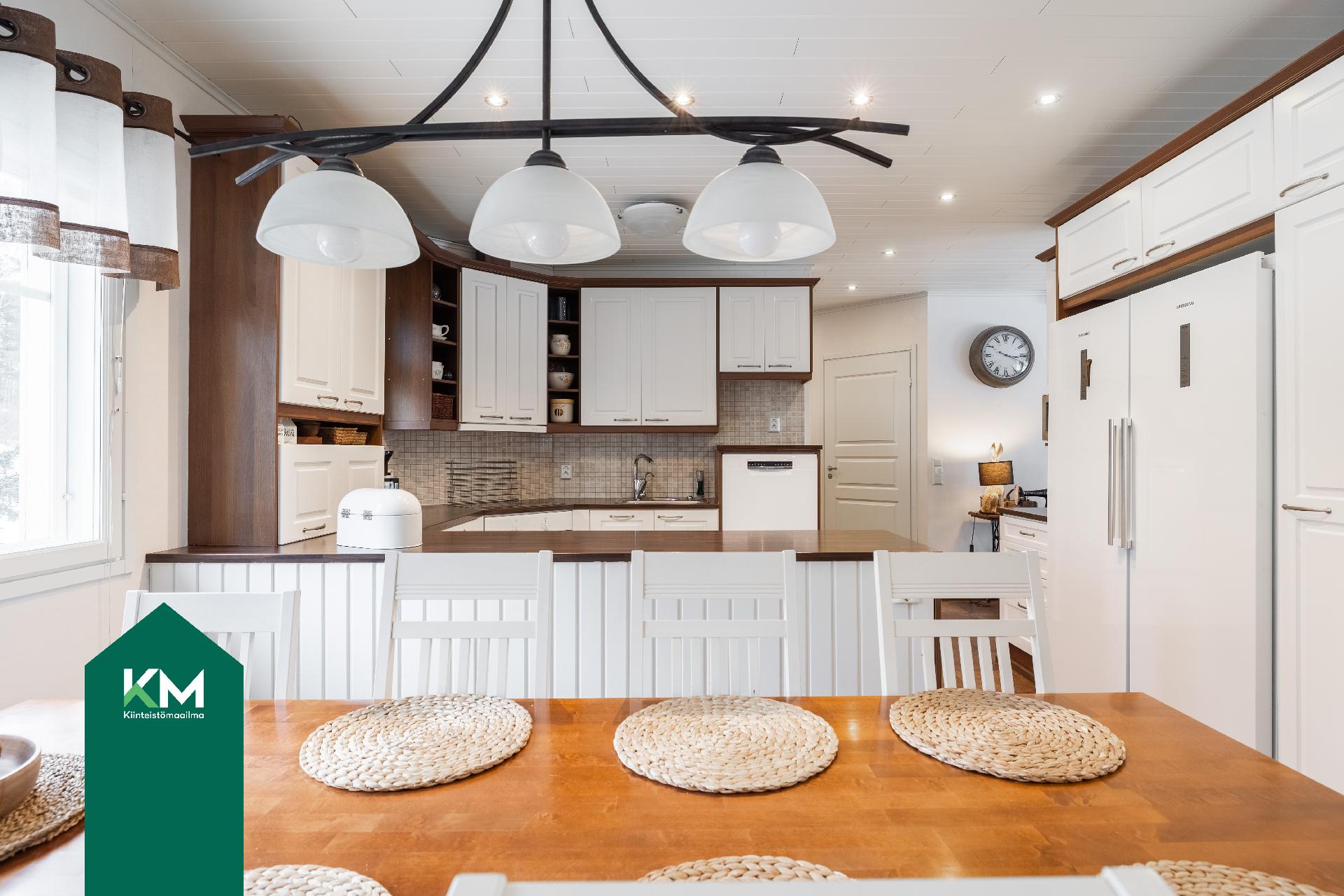 Kivirinne 7, Mussalo, Kotka