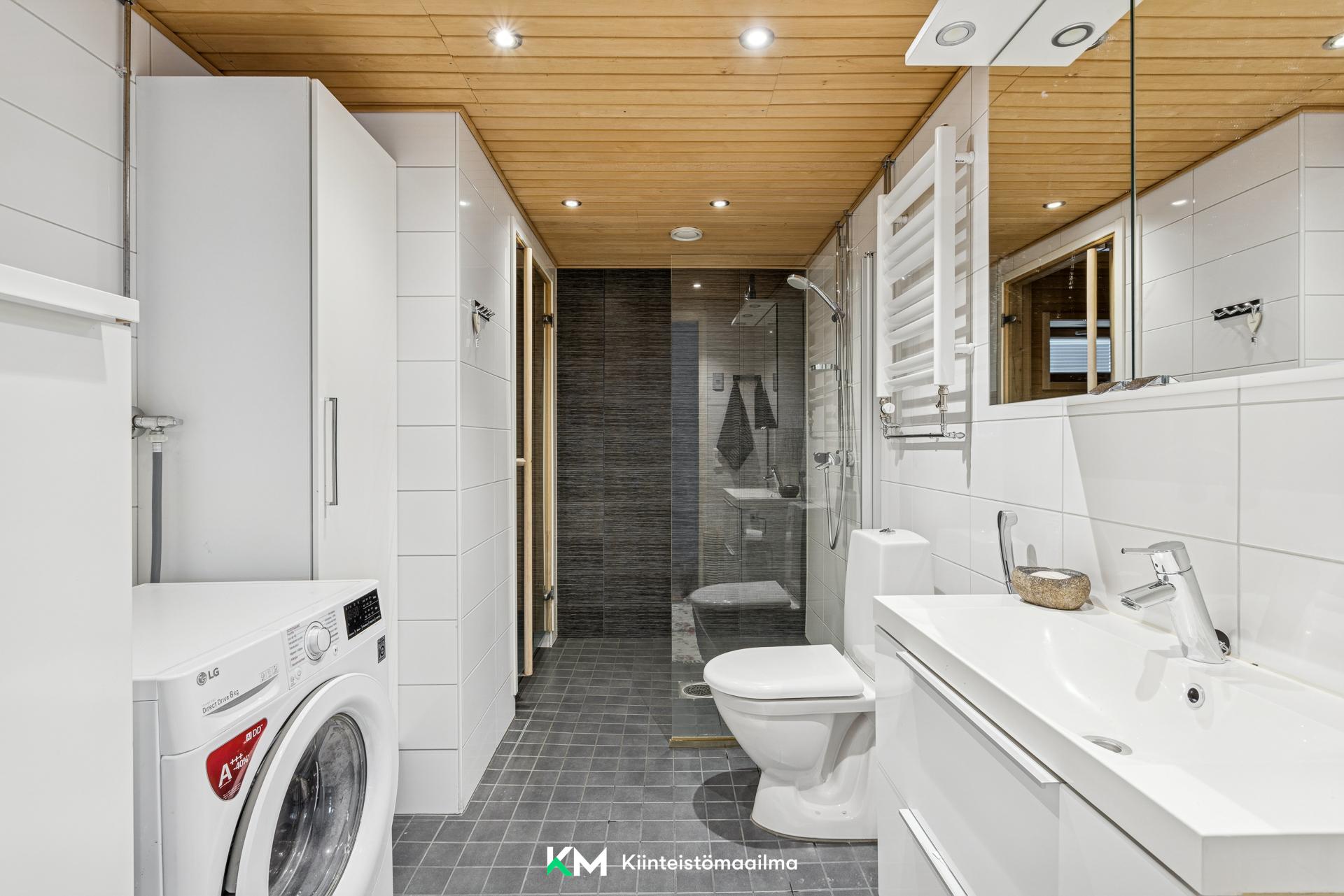 Nahkahousuntie 1, Lauttasaari, Helsinki