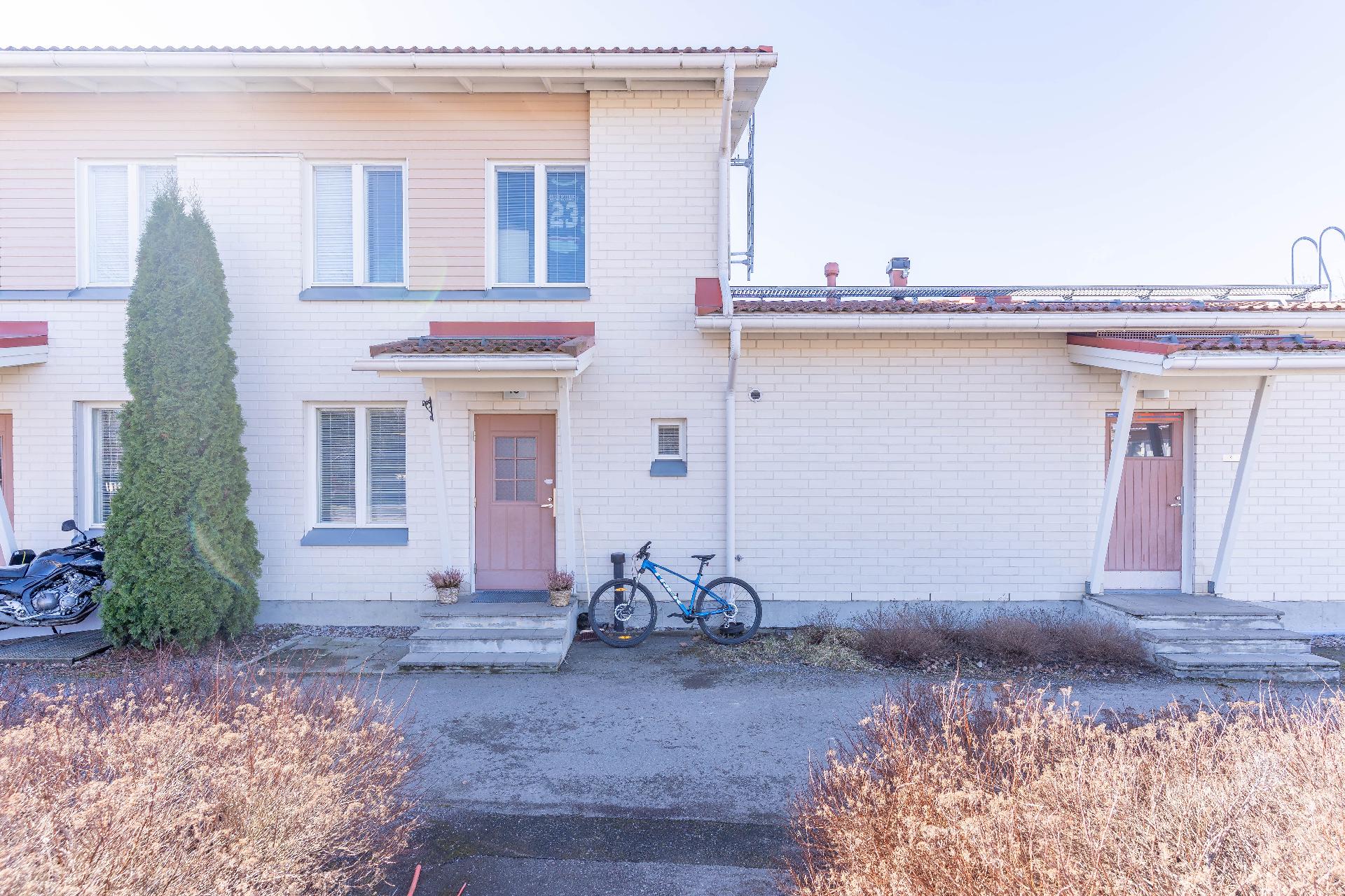 Hopeasepäntie 13, Nummela, Vihti