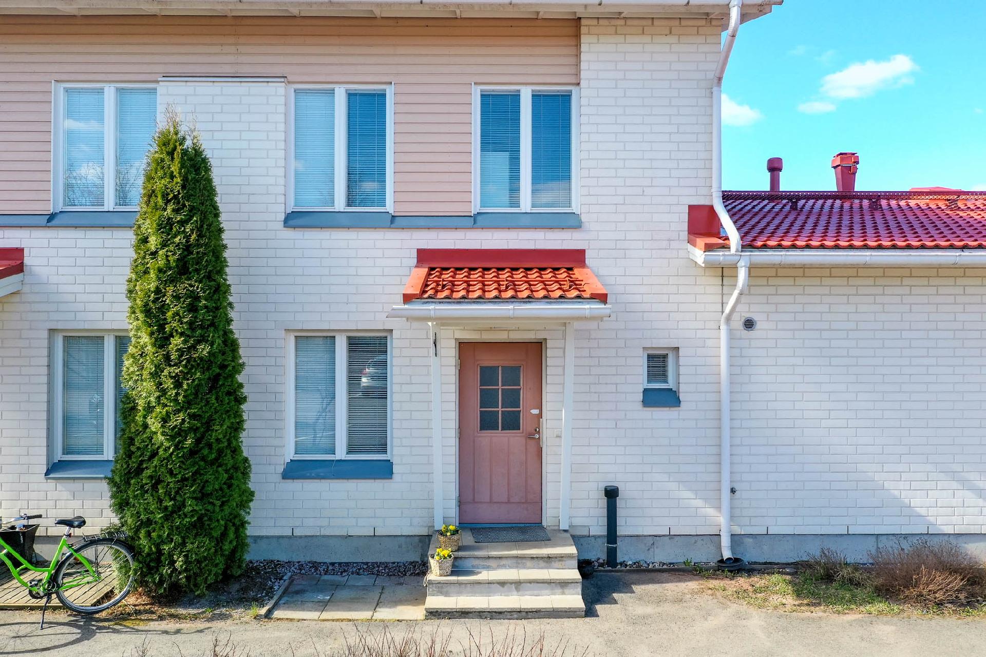 Hopeasepäntie 13, Nummela, Vihti