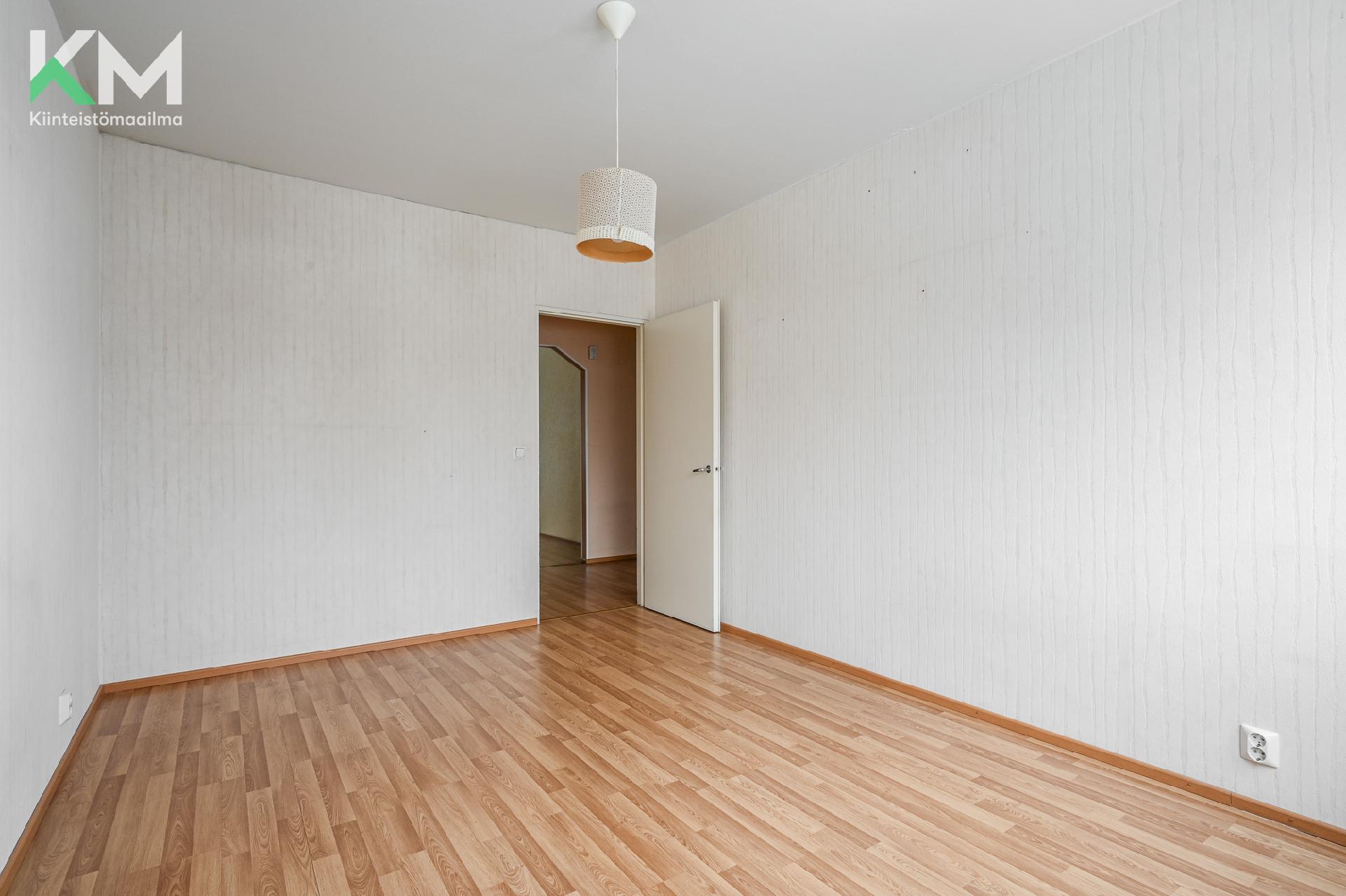 Mäkitie 50, Nummi, Kurikka