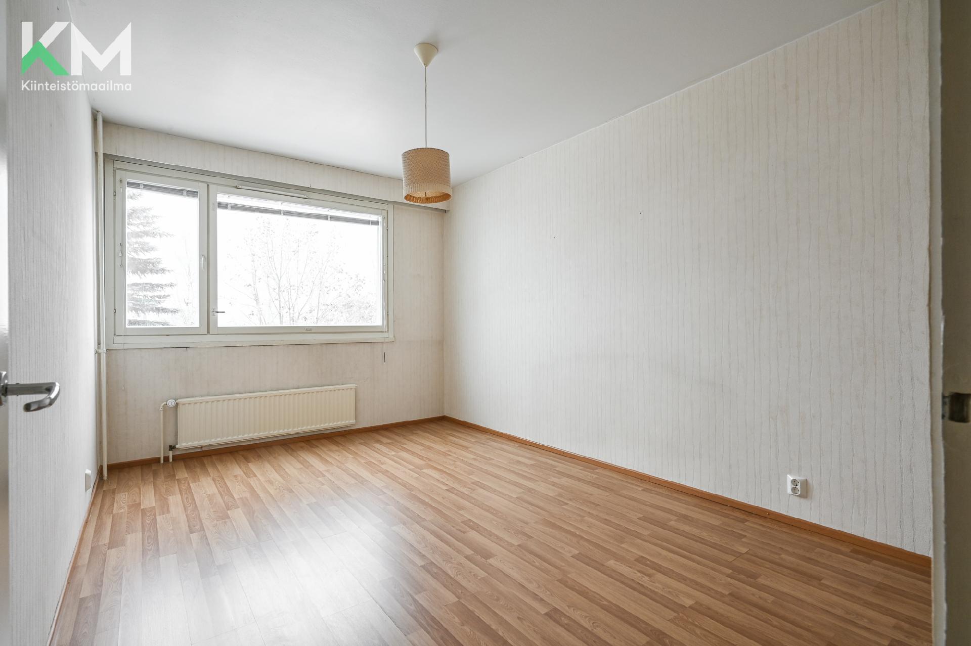 Mäkitie 50, Nummi, Kurikka