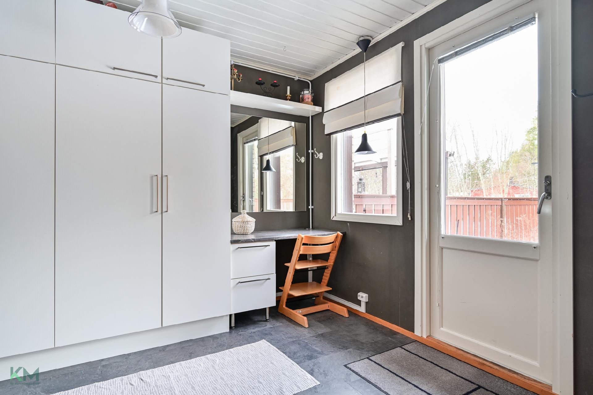 Kerrostie 2, Jääli, Oulu