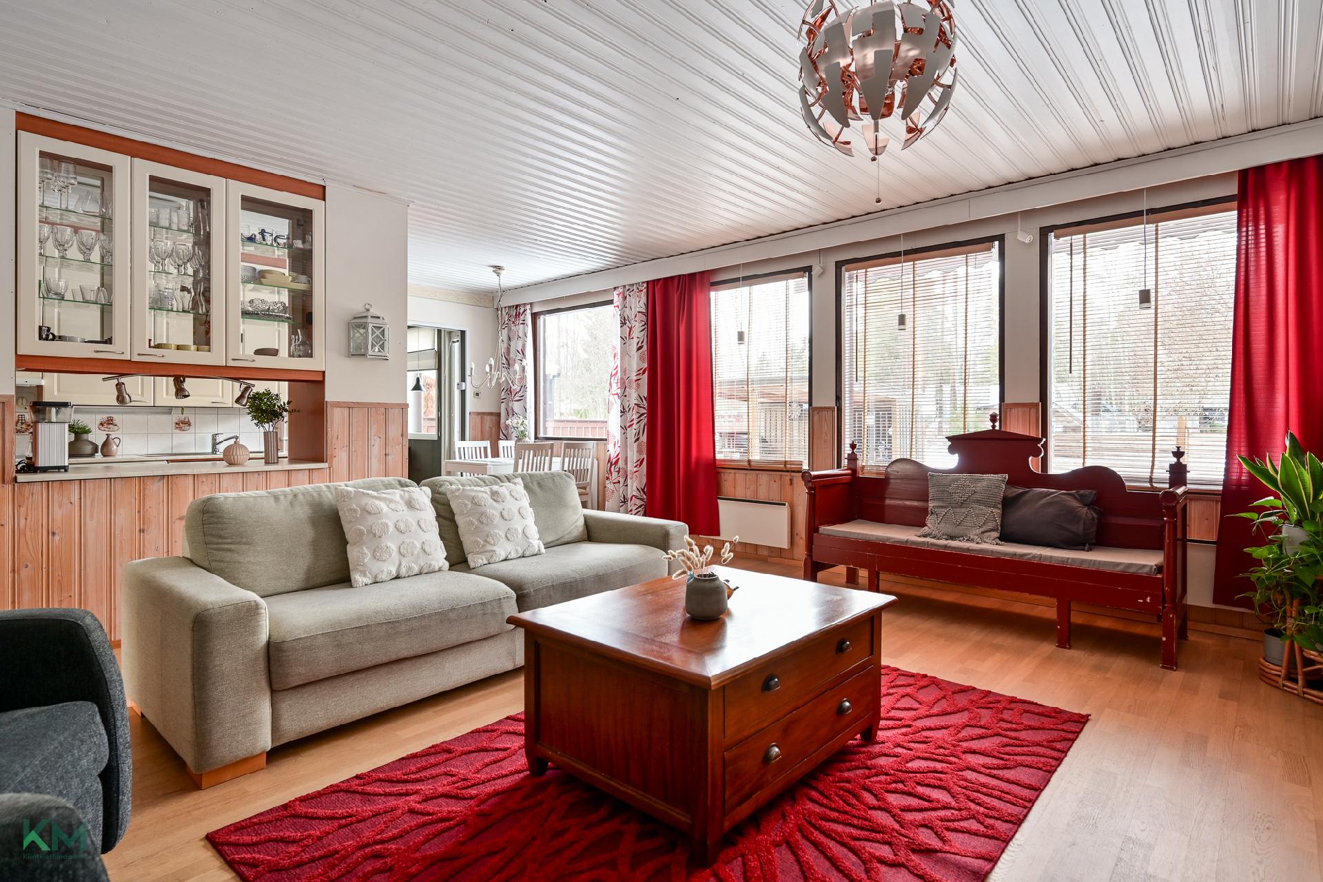 Kerrostie 2, Jääli, Oulu