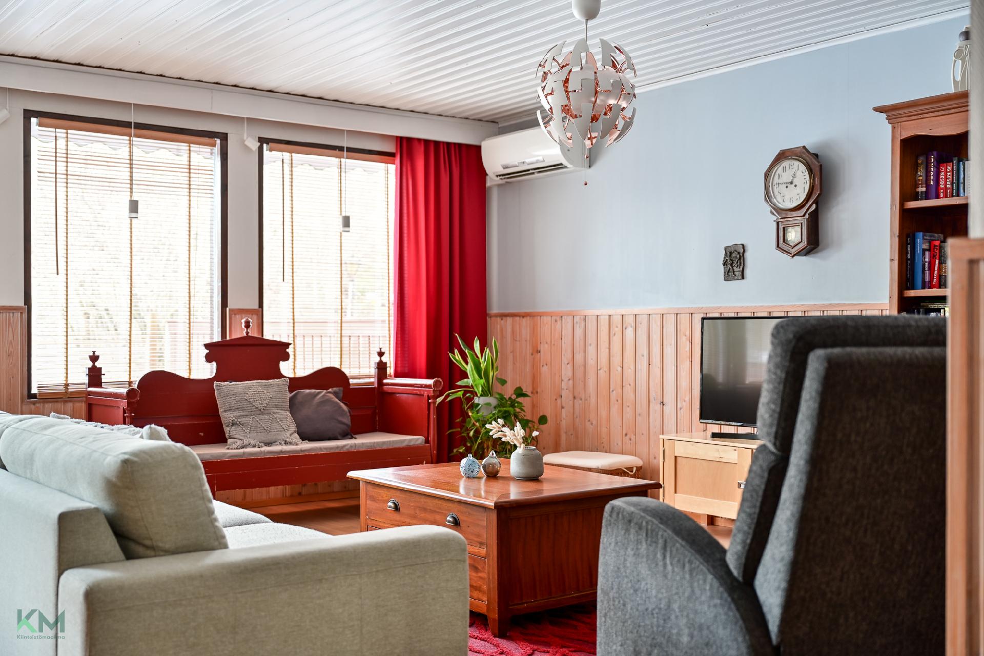 Kerrostie 2, Jääli, Oulu