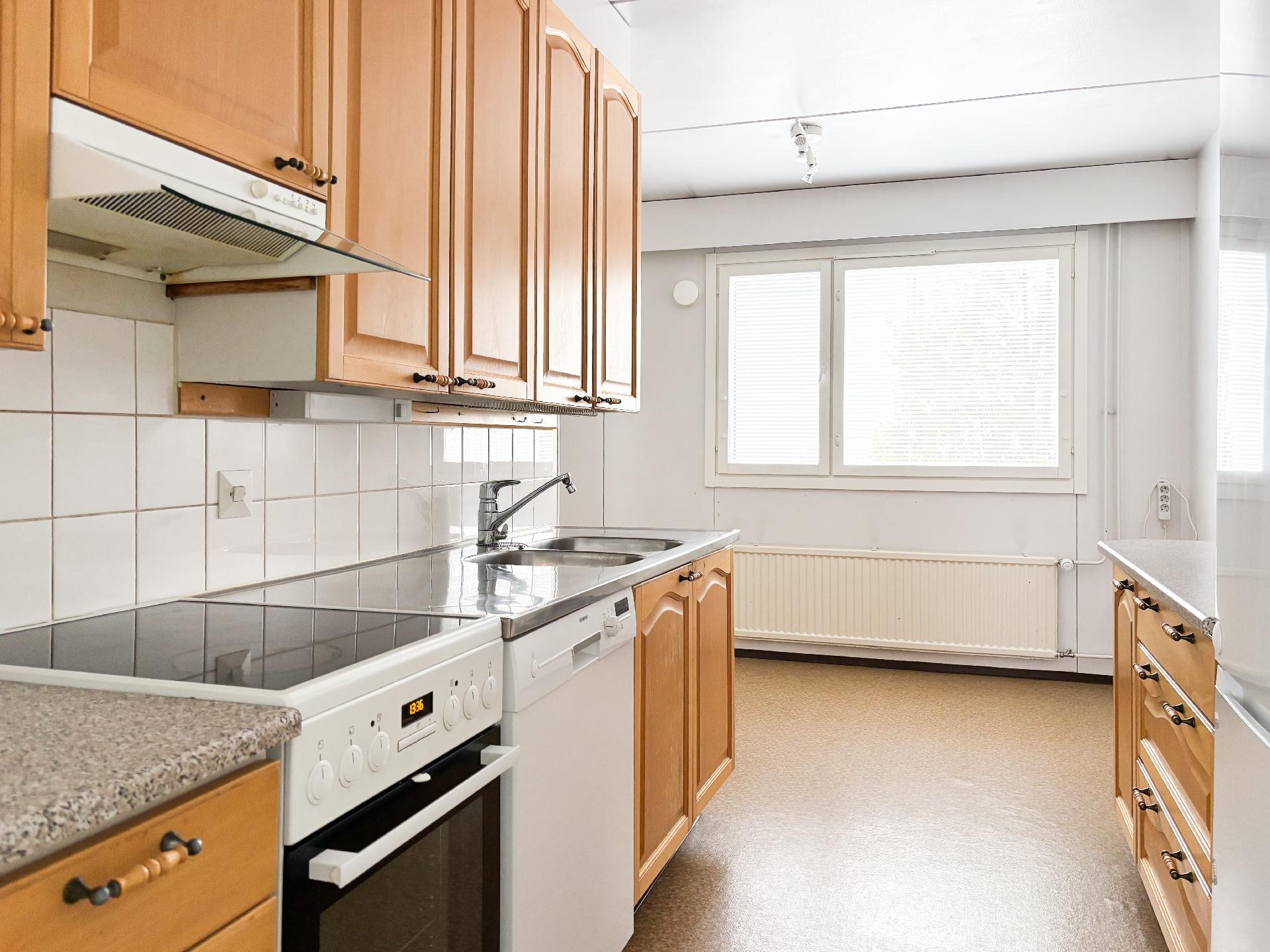 Kurukuja 4, Länsimäki, Vantaa