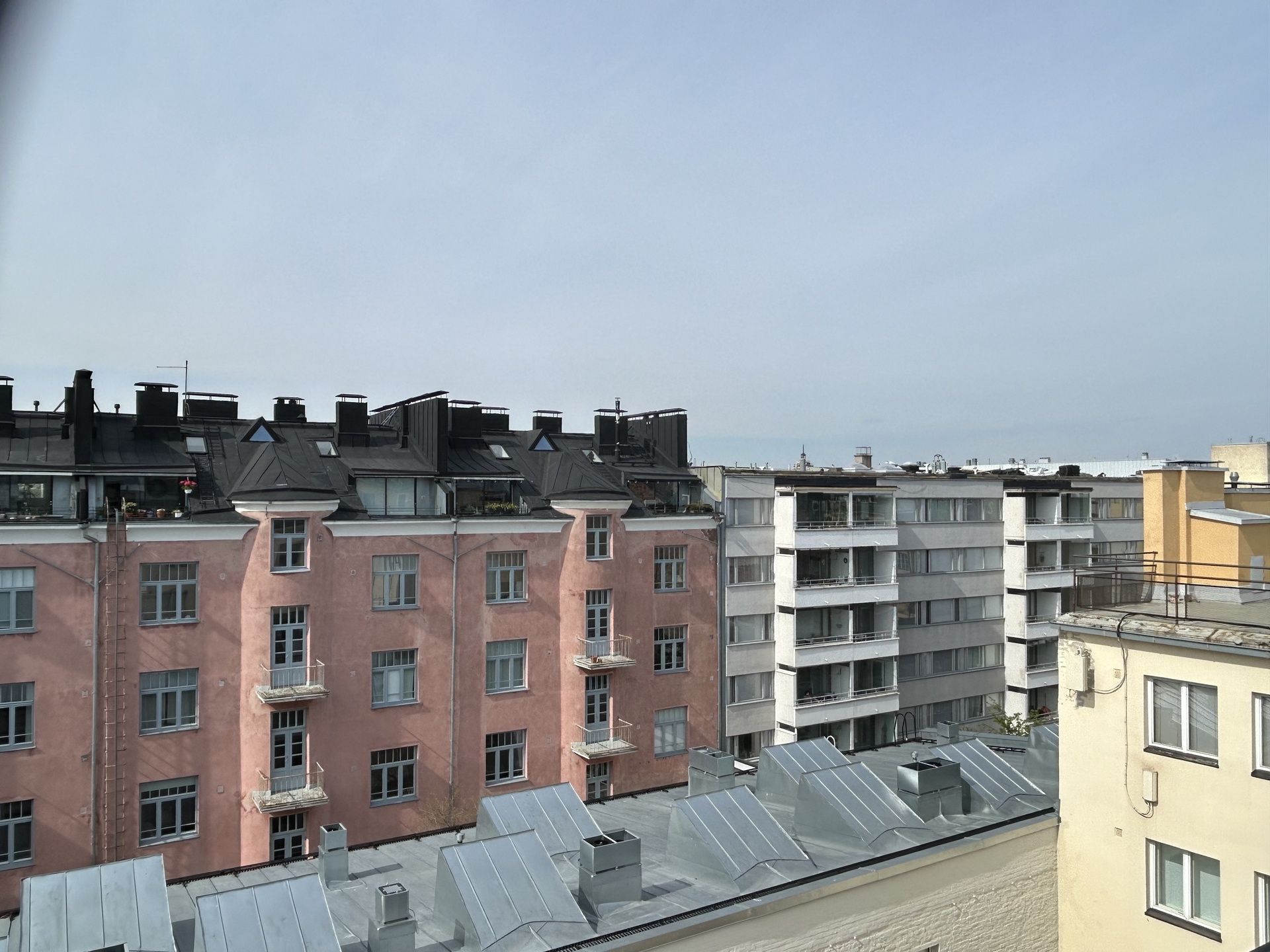 Upeat näkymät kattoterassilta